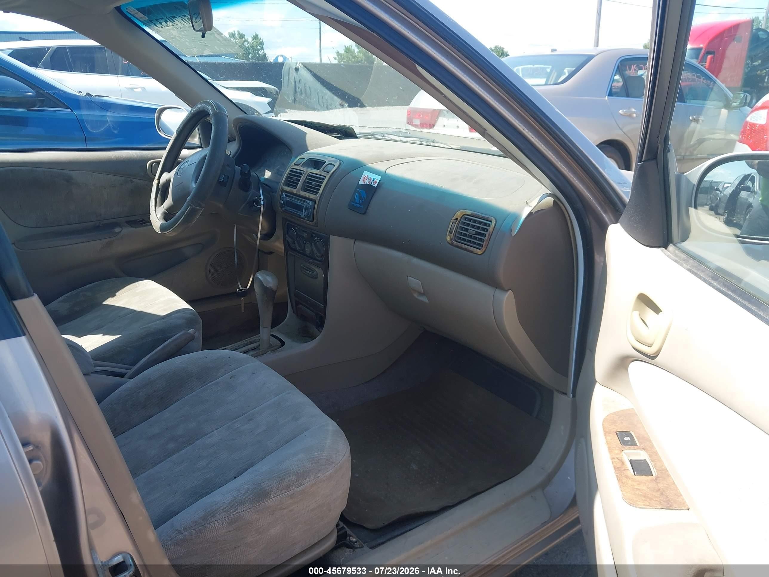 1998 Toyota Corolla Ve/ce/le Tan vin: 2T1BR18E1WC082226