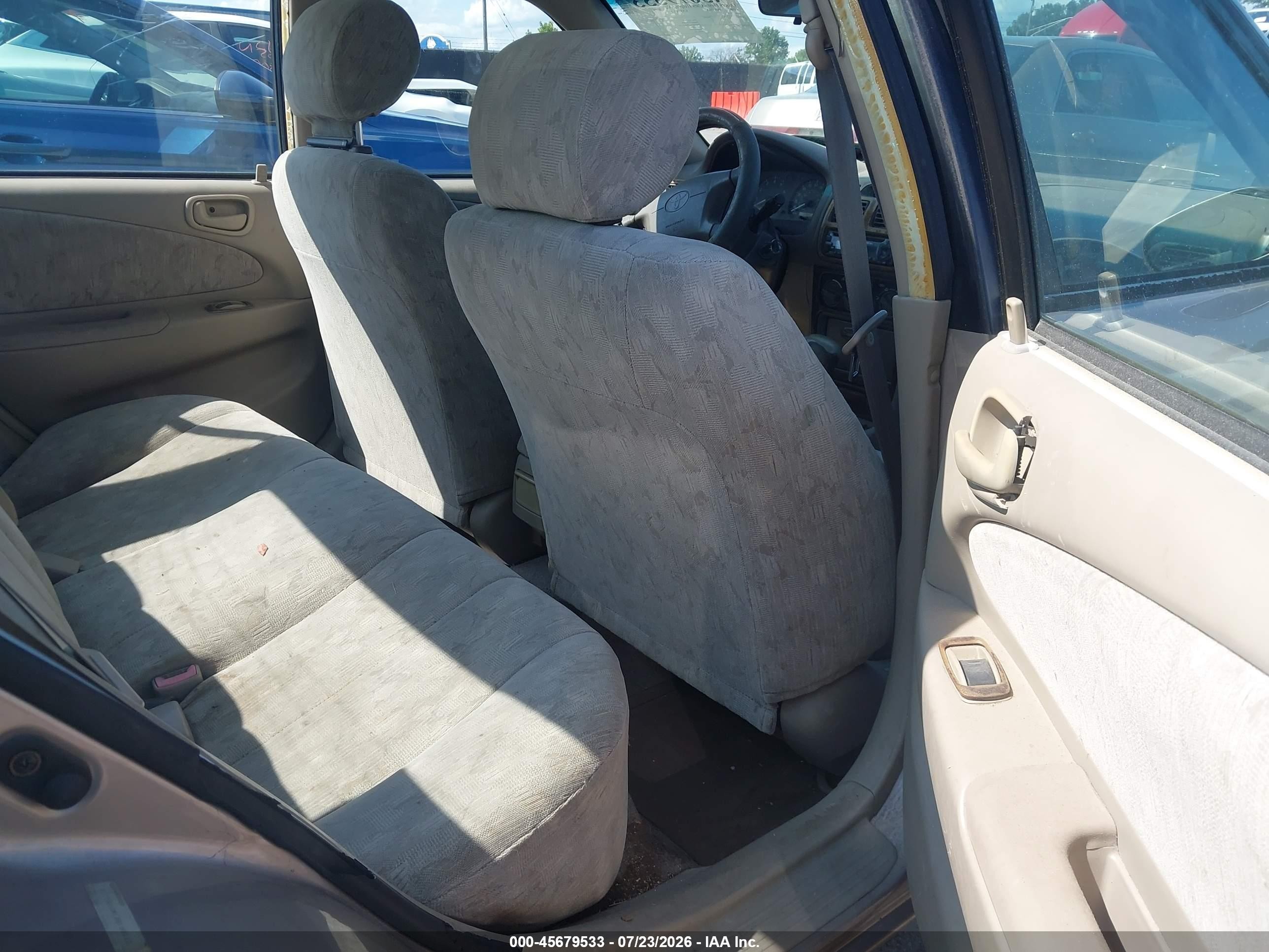 1998 Toyota Corolla Ve/ce/le Tan vin: 2T1BR18E1WC082226