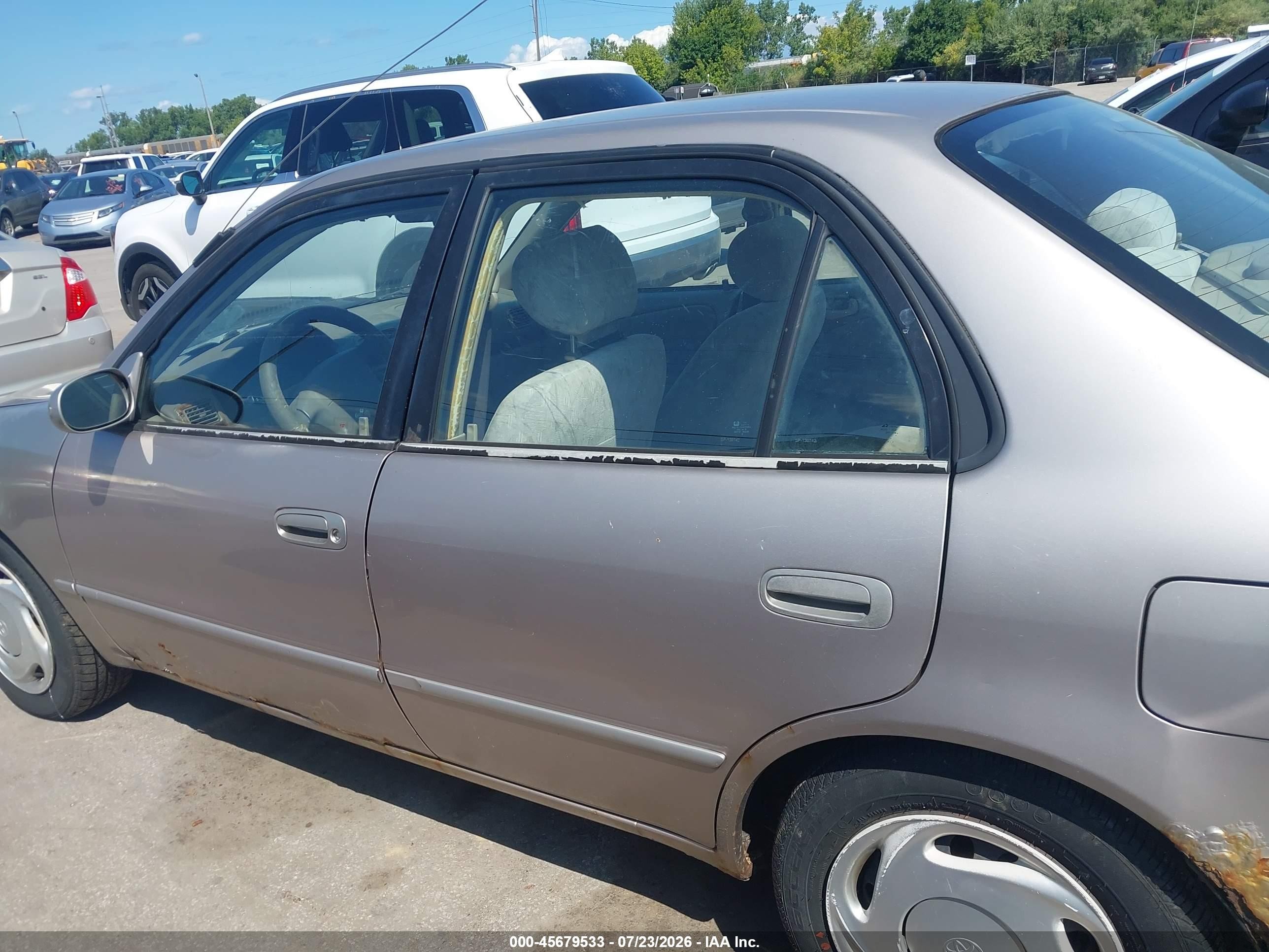 1998 Toyota Corolla Ve/ce/le Tan vin: 2T1BR18E1WC082226