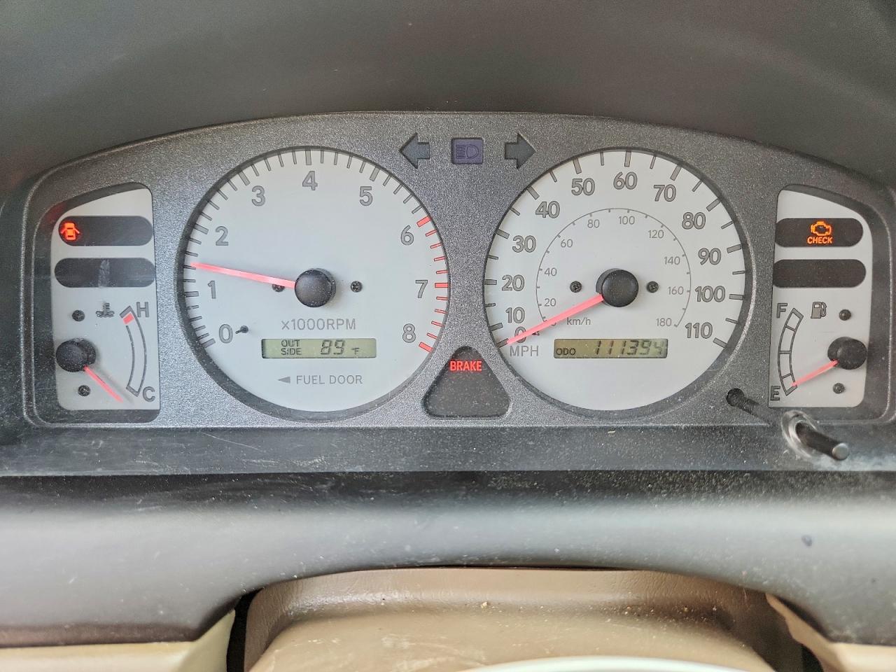 1999 Toyota Corolla Tan vin: 2T1BR18E3XC176030