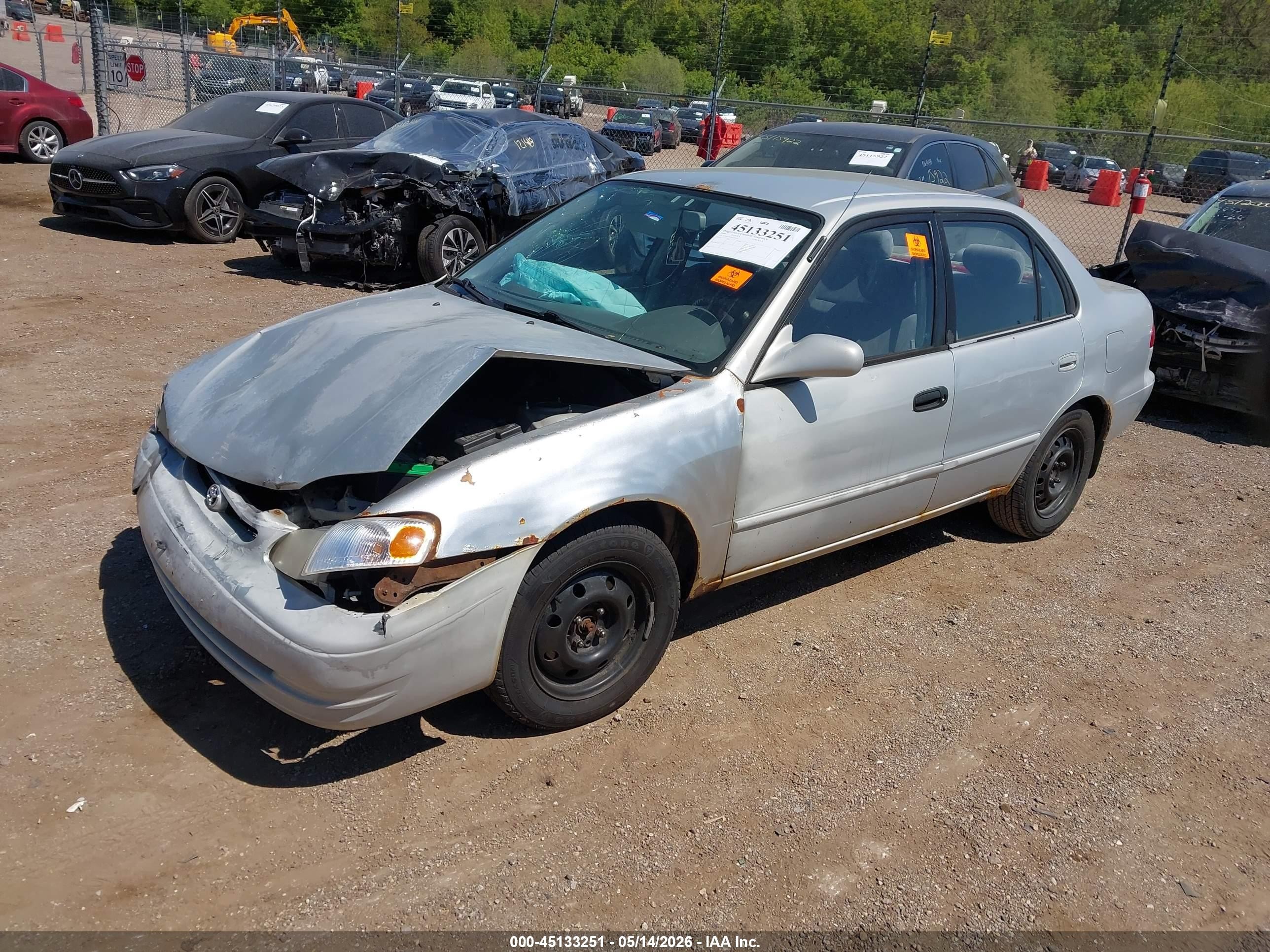 1999 Toyota Corolla Le Silver vin: 2T1BR18E3XC259456