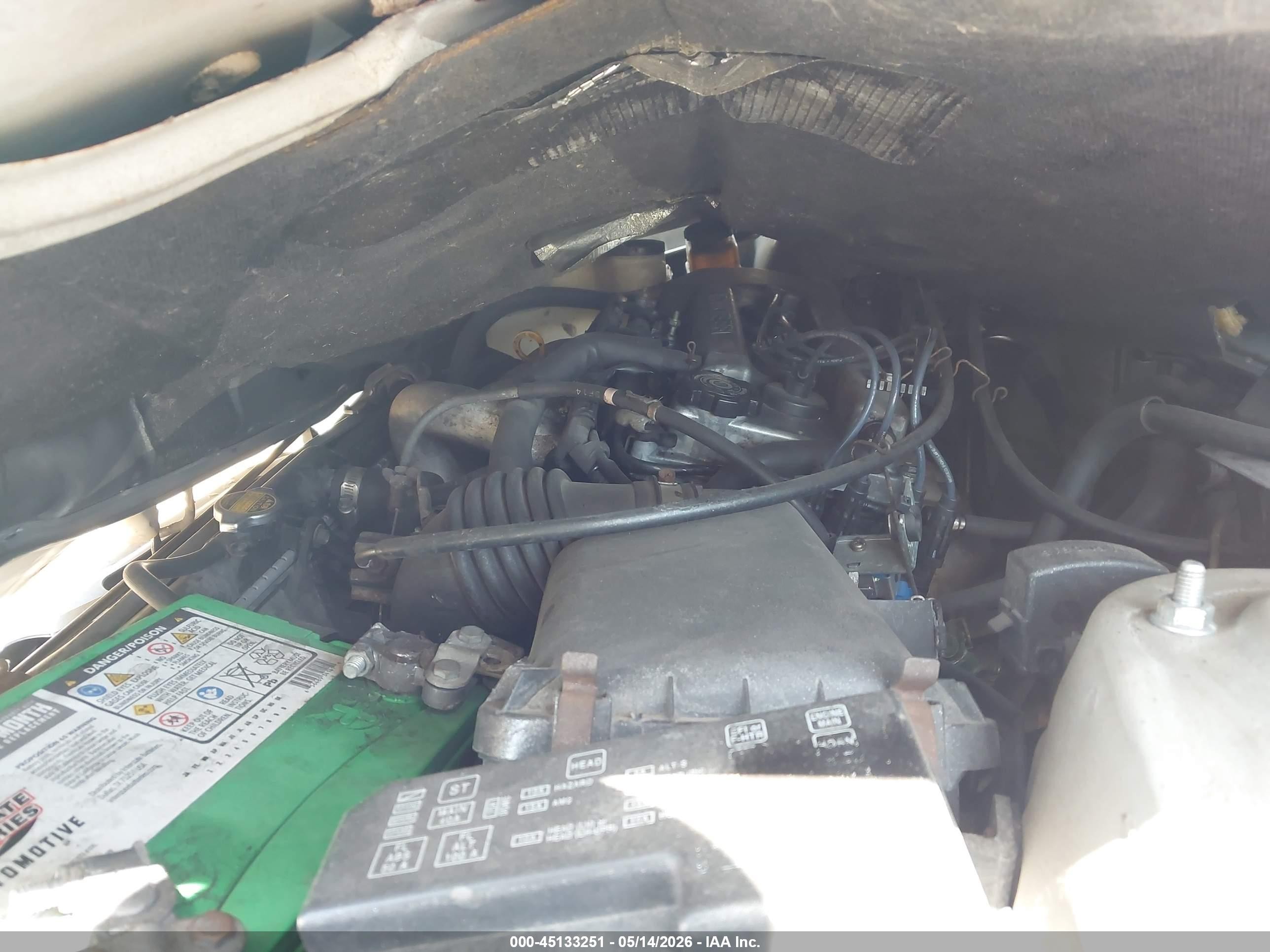 1999 Toyota Corolla Le Silver vin: 2T1BR18E3XC259456
