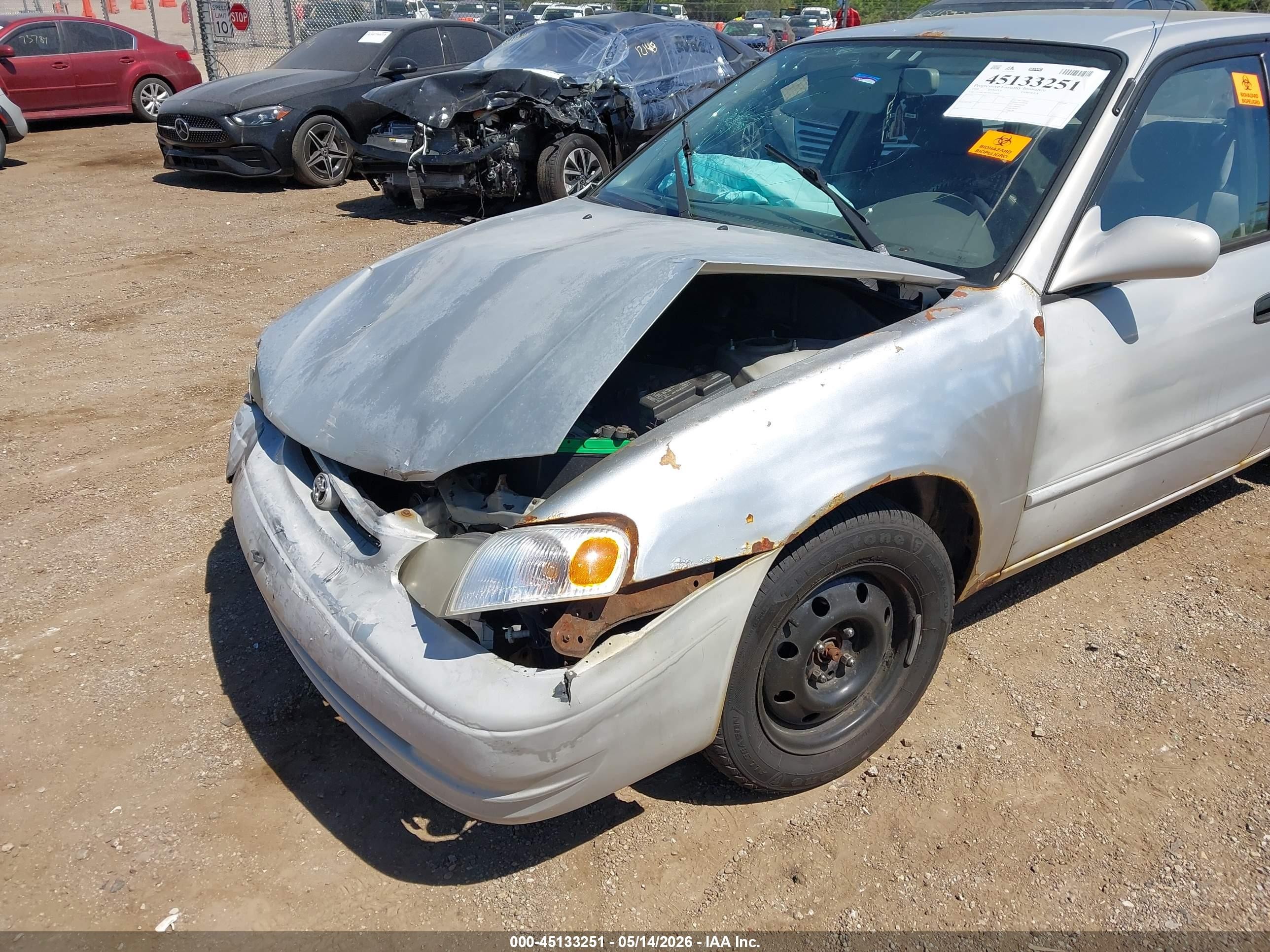 1999 Toyota Corolla Le Silver vin: 2T1BR18E3XC259456