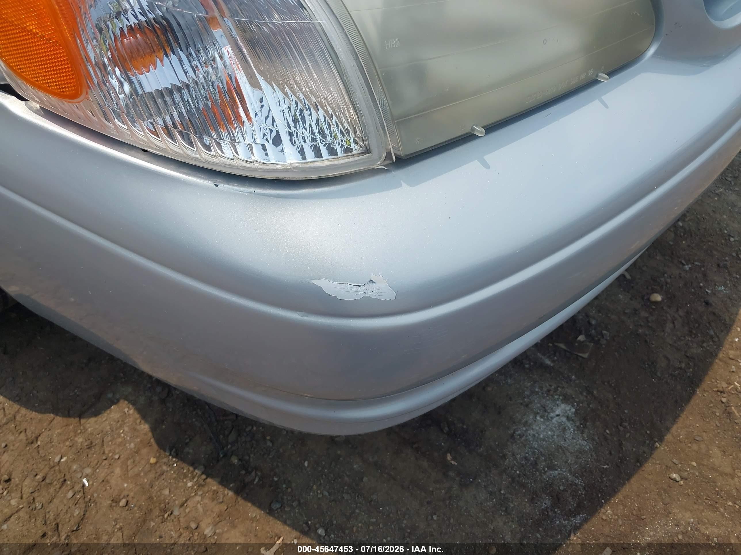 2000 Toyota Corolla Ce Silver vin: 2T1BR18E3YC328955