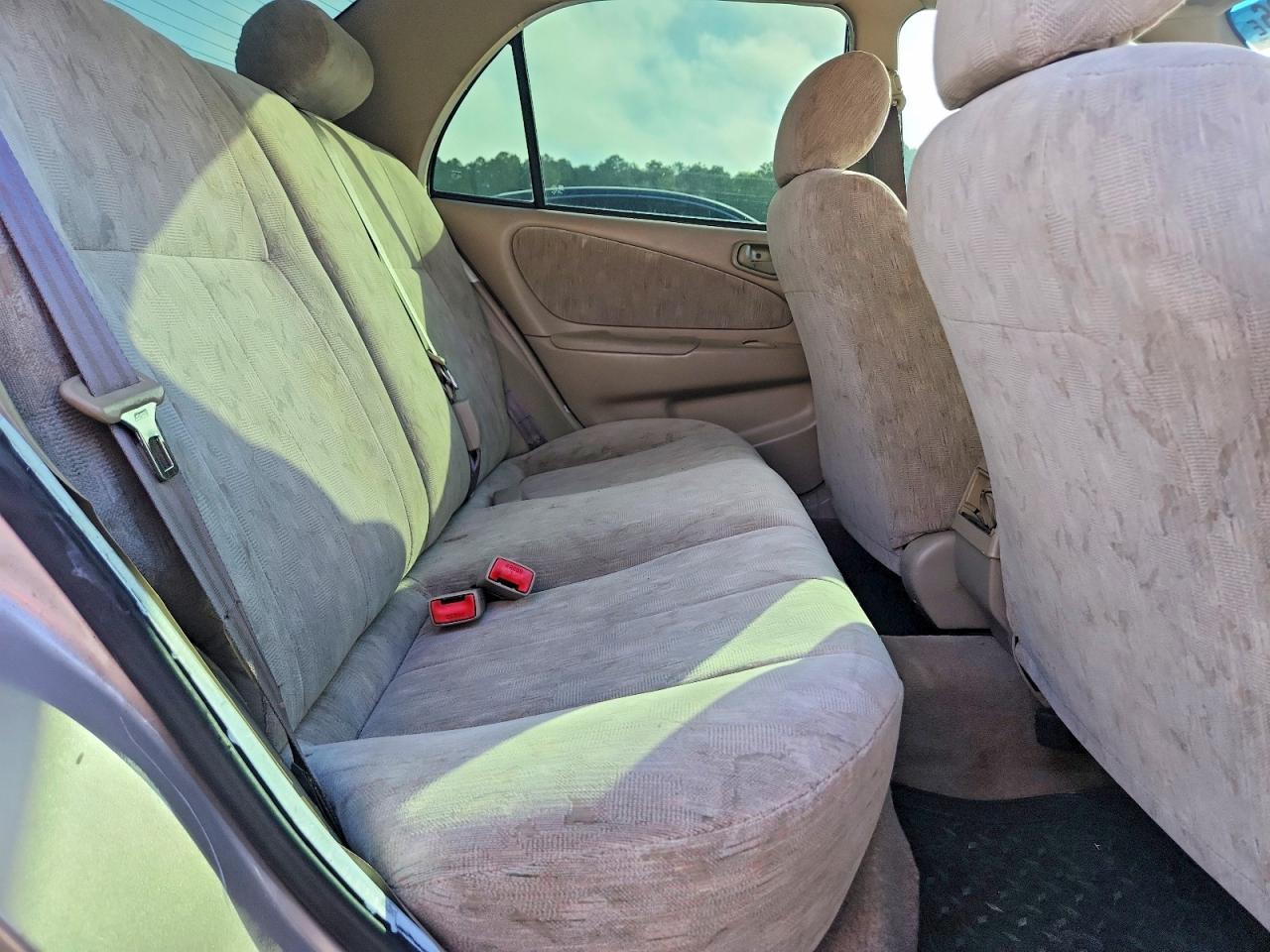 1998 Toyota Corolla Ve Tan vin: 2T1BR18E4WC003602