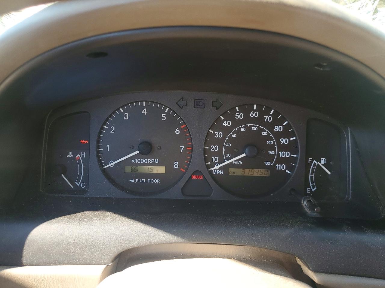 1998 Toyota Corolla Ve Tan vin: 2T1BR18E4WC003602
