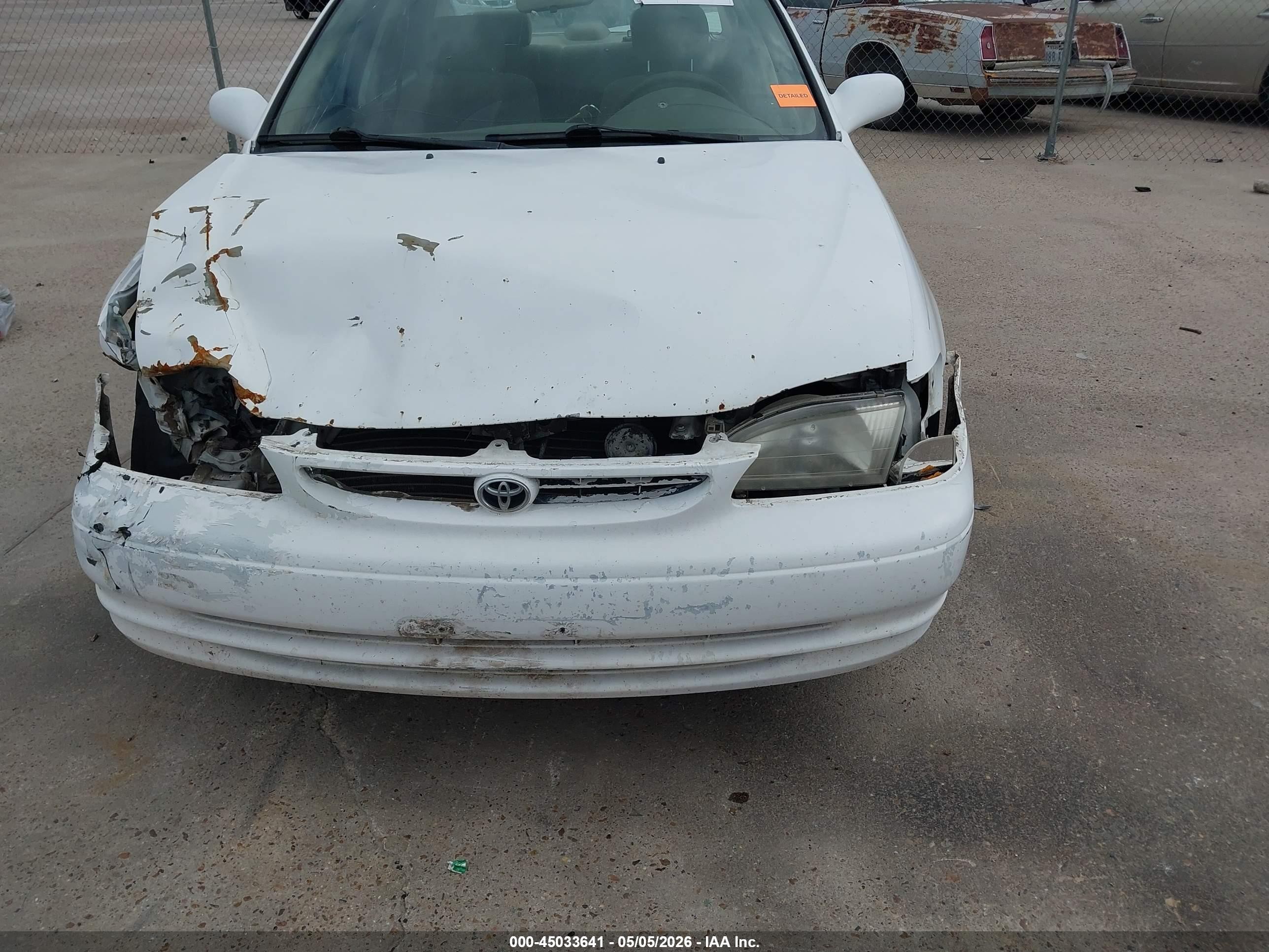 1998 Toyota Corolla Le Белый vin: 2T1BR18E4WC083418