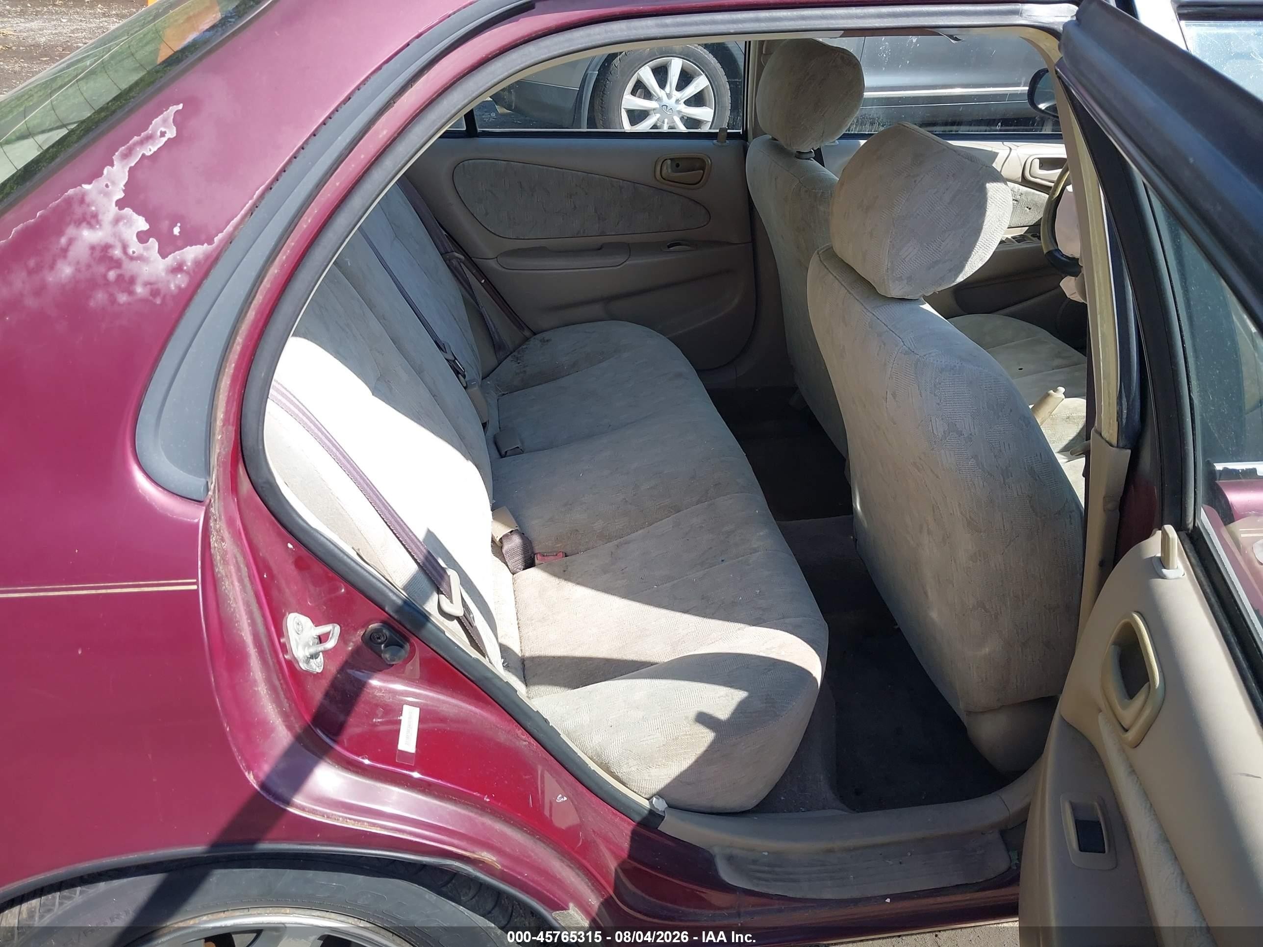 1998 Toyota Corolla Le Burgundy vin: 2T1BR18E5WC018612