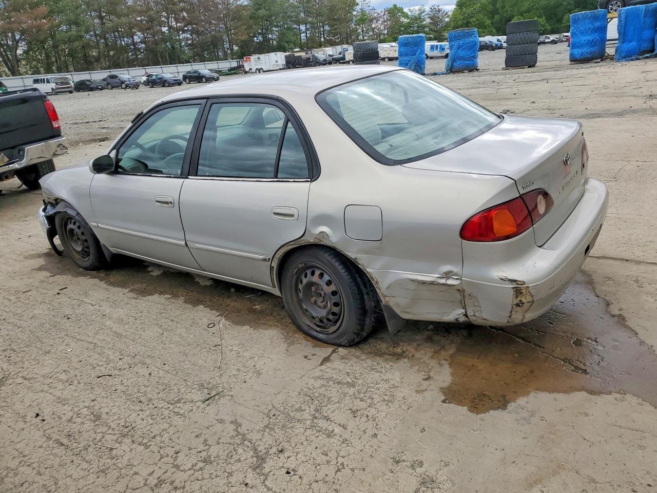 2002 Toyota Corolla Le Silver vin: 2T1BR18E82C574147