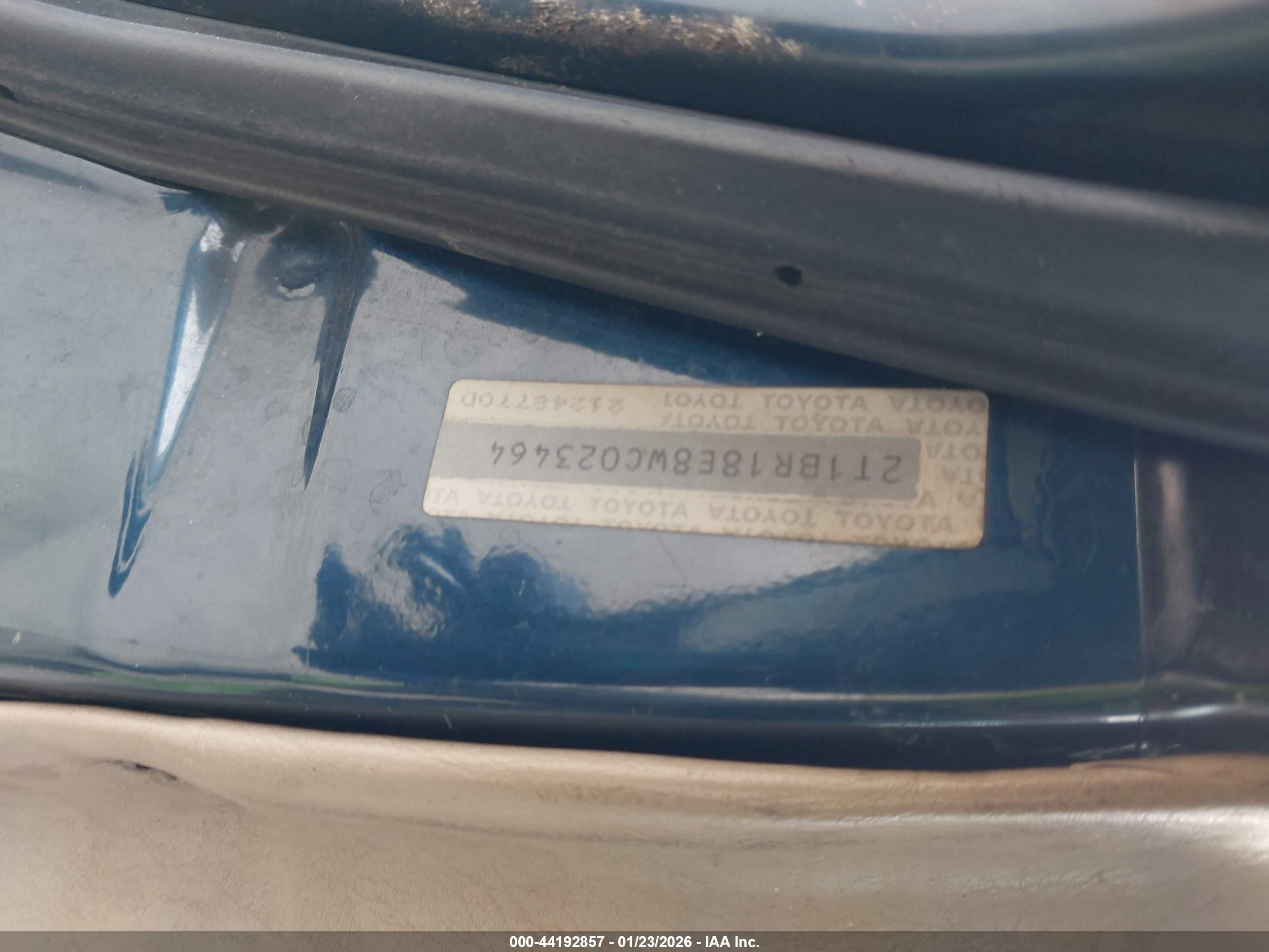 1998 Toyota Corolla Le Blue vin: 2T1BR18E8WC023464