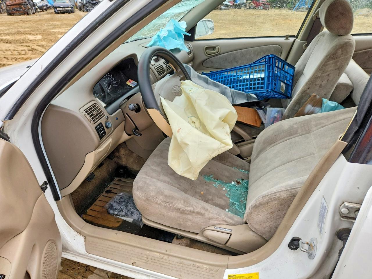 2000 Toyota Corolla Ve White vin: 2T1BR18E8YC335030