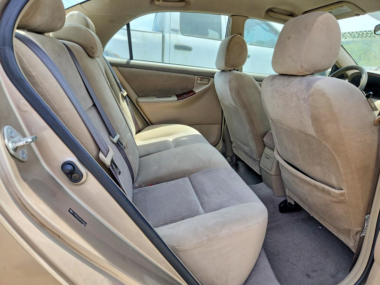 2006 Toyota Corolla Le Gold vin: 2T1BR30E06C569859