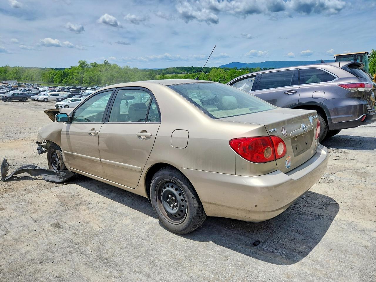 2006 Toyota Corolla Le Gold vin: 2T1BR30E06C569859