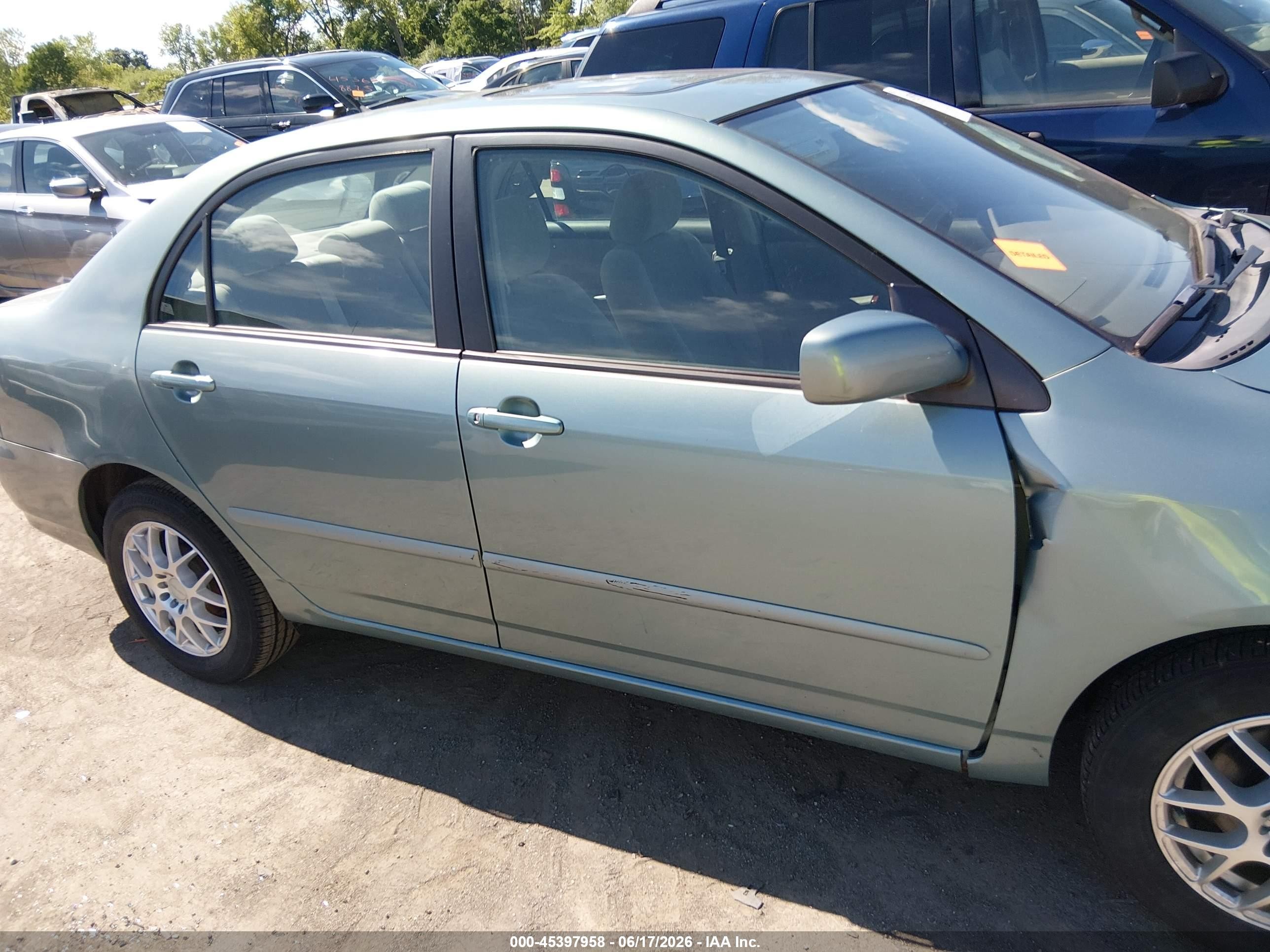2007 Toyota Corolla Le Green vin: 2T1BR30E07C757461