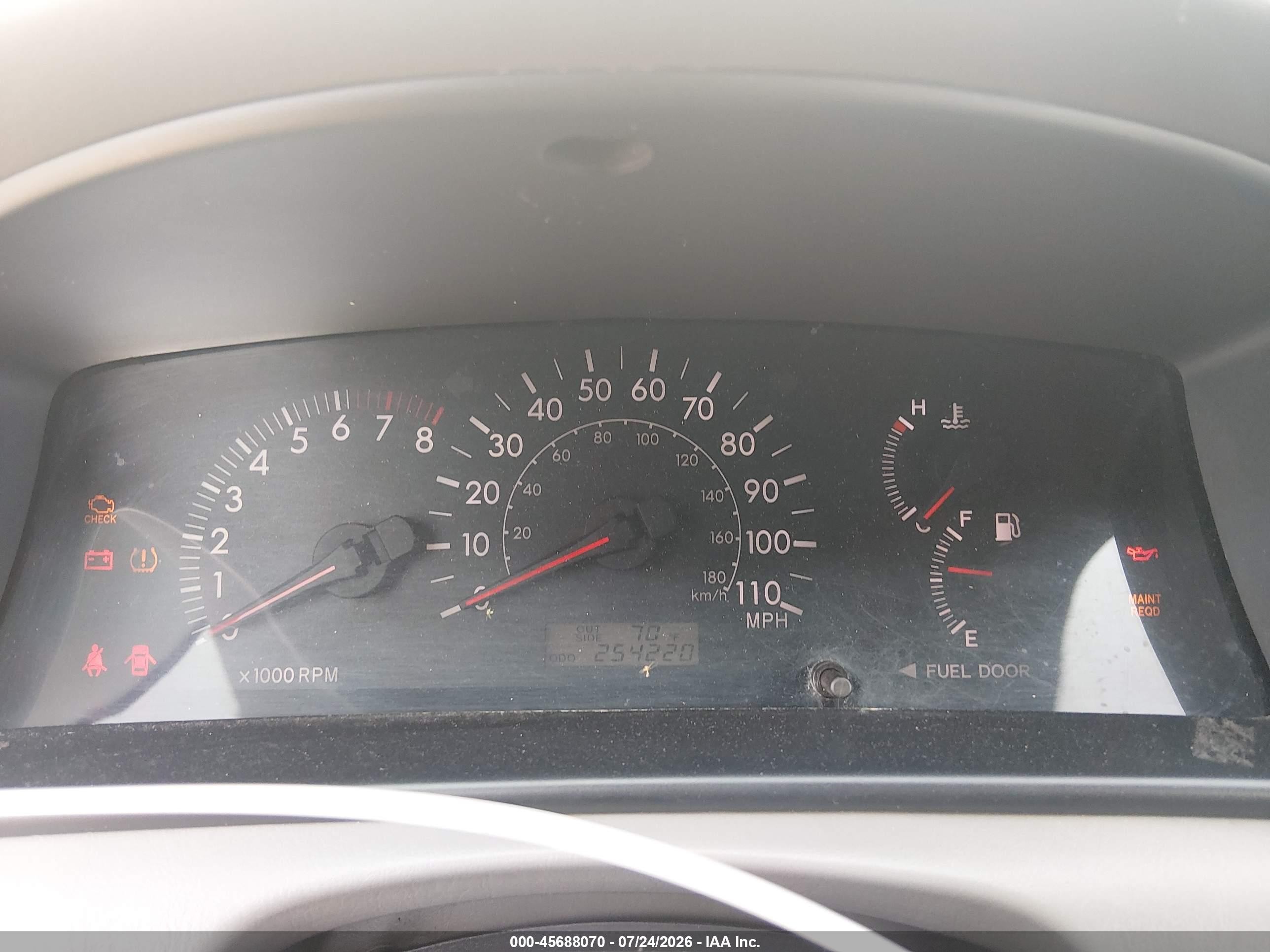 2005 Toyota Corolla Le Gray vin: 2T1BR30E25C417676