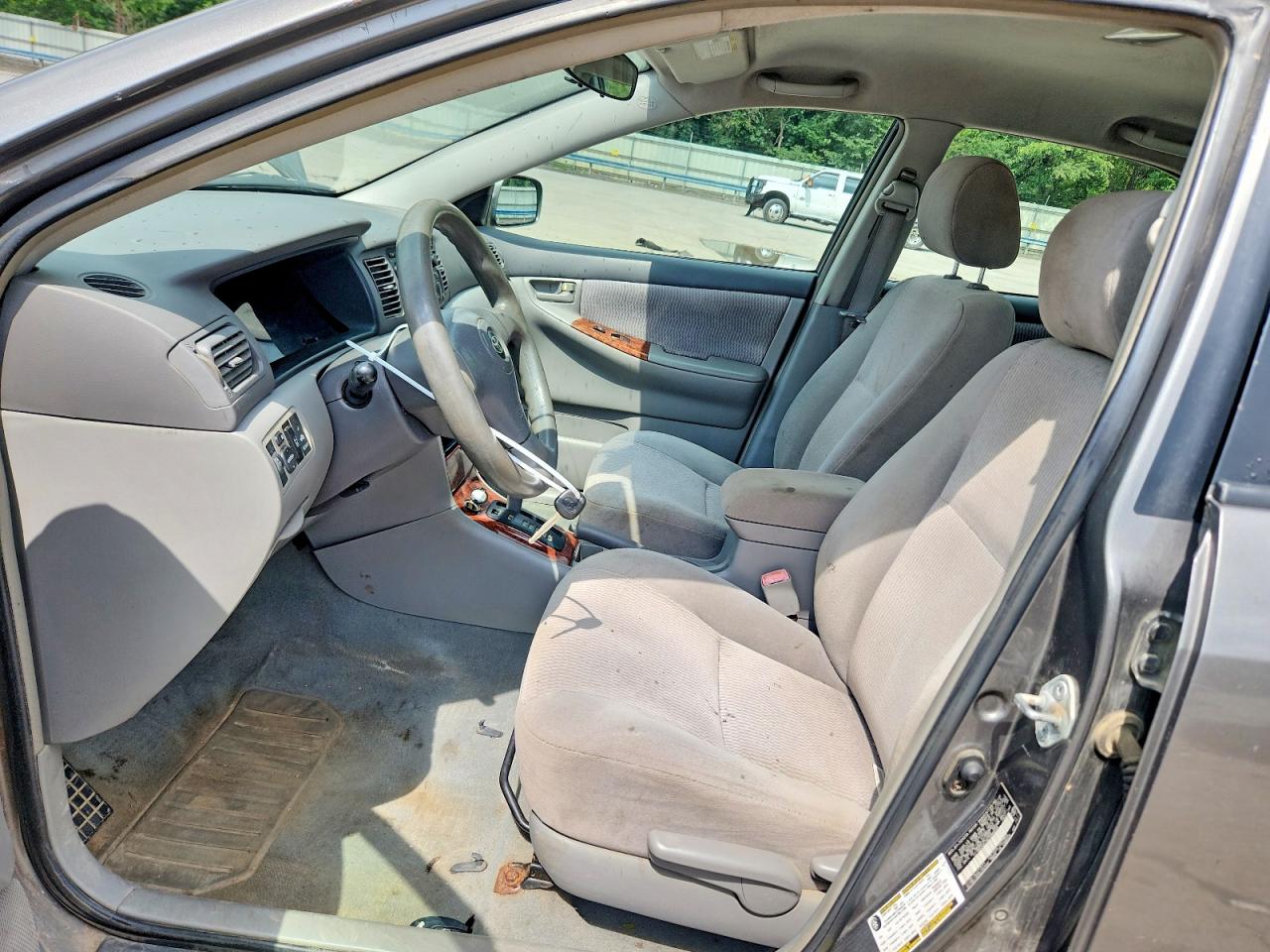 2006 Toyota Corolla Le Gray vin: 2T1BR30E26C686858