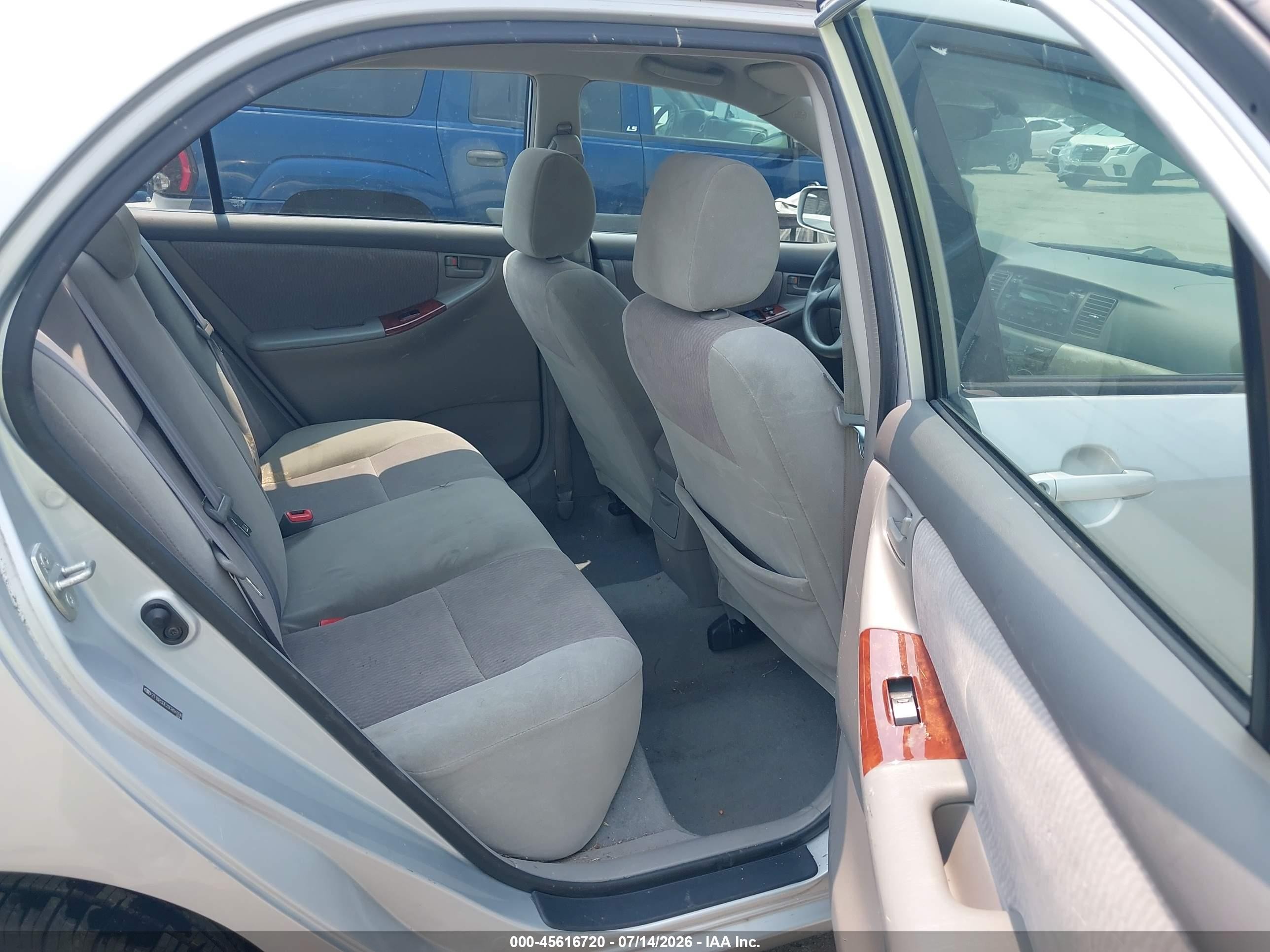 2008 Toyota Corolla Le Silver vin: 2T1BR30E28C894936