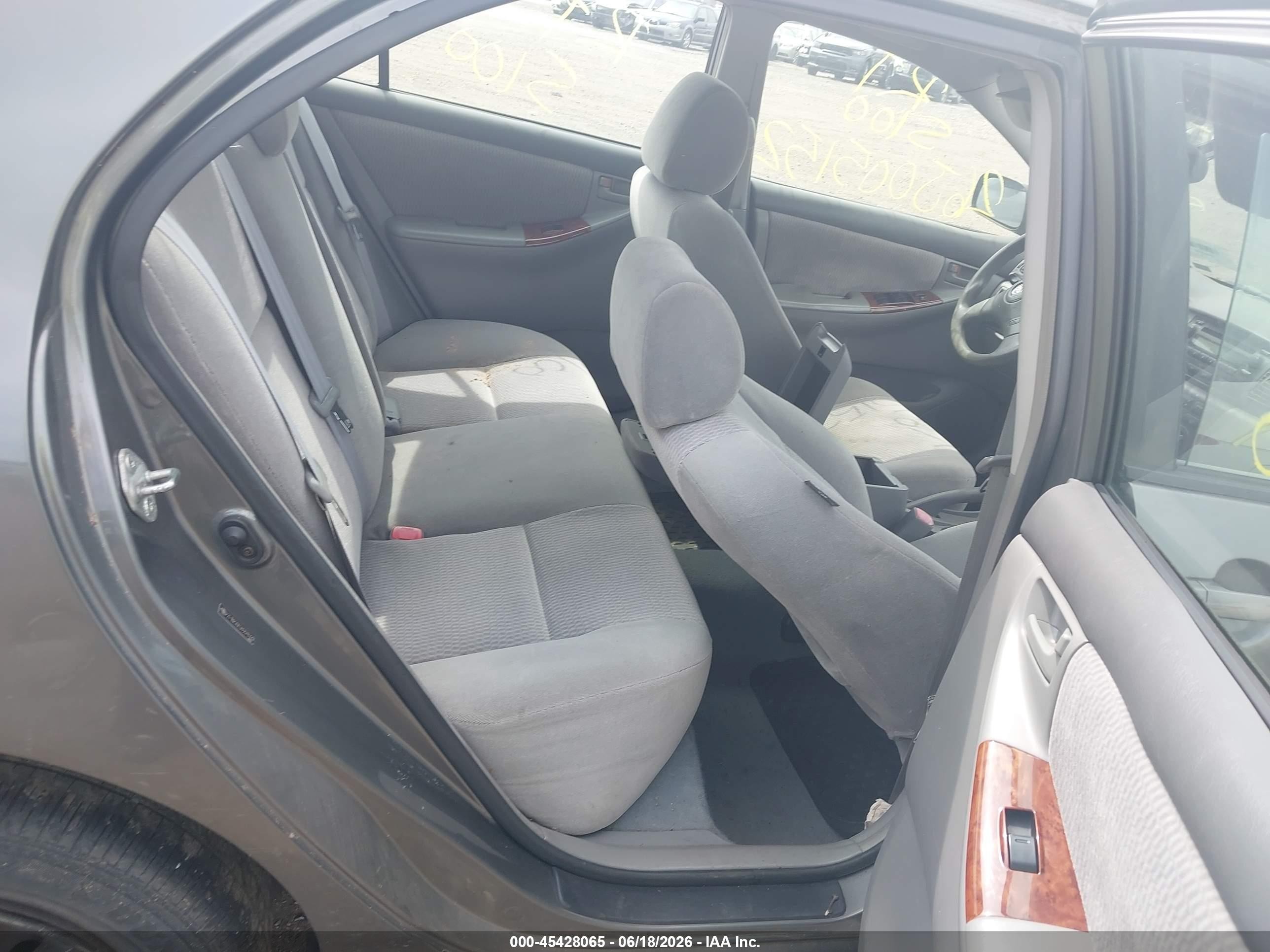2006 Toyota Corolla Le Gray vin: 2T1BR30E56C676339
