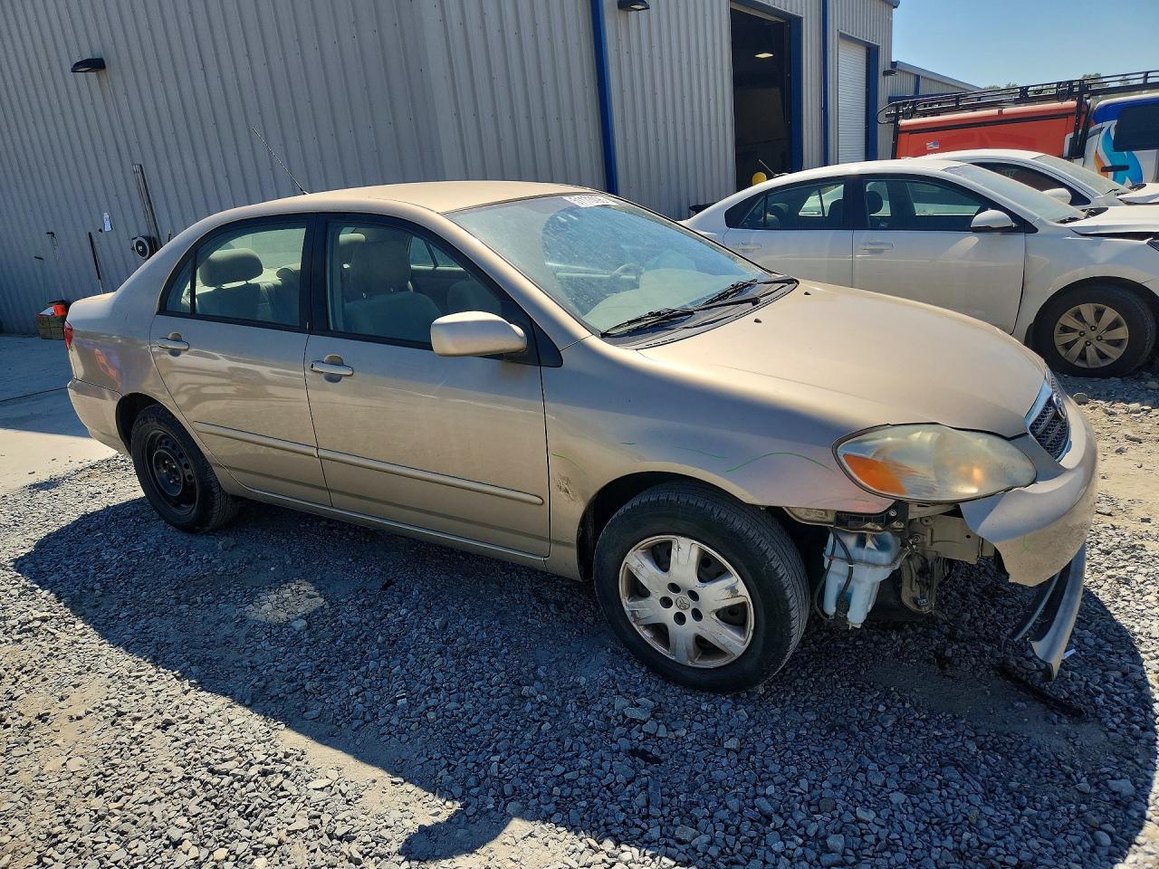 2005 Toyota Corolla Le Gold vin: 2T1BR30E65C557617