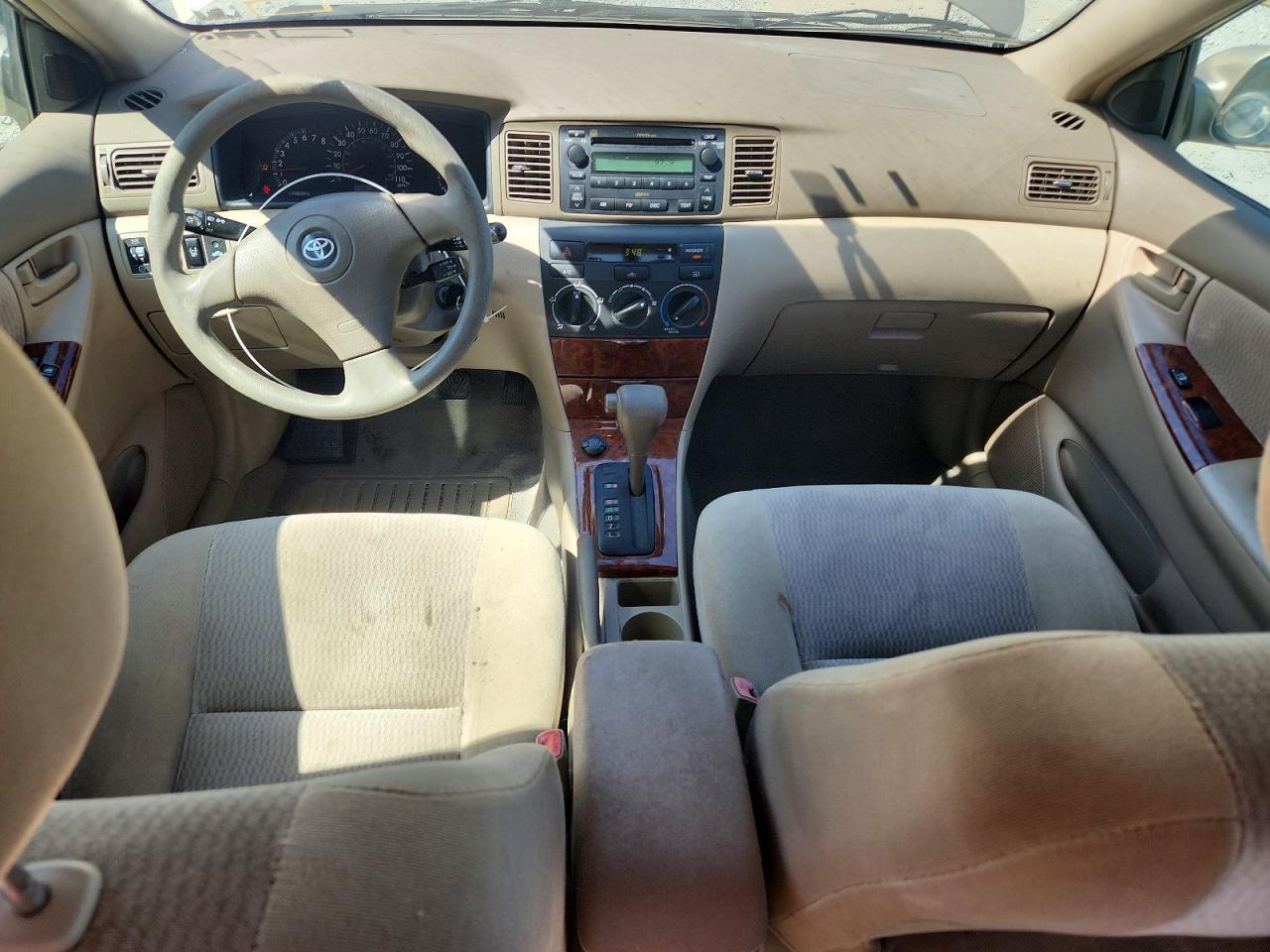 2005 Toyota Corolla Le Gold vin: 2T1BR30E65C557617