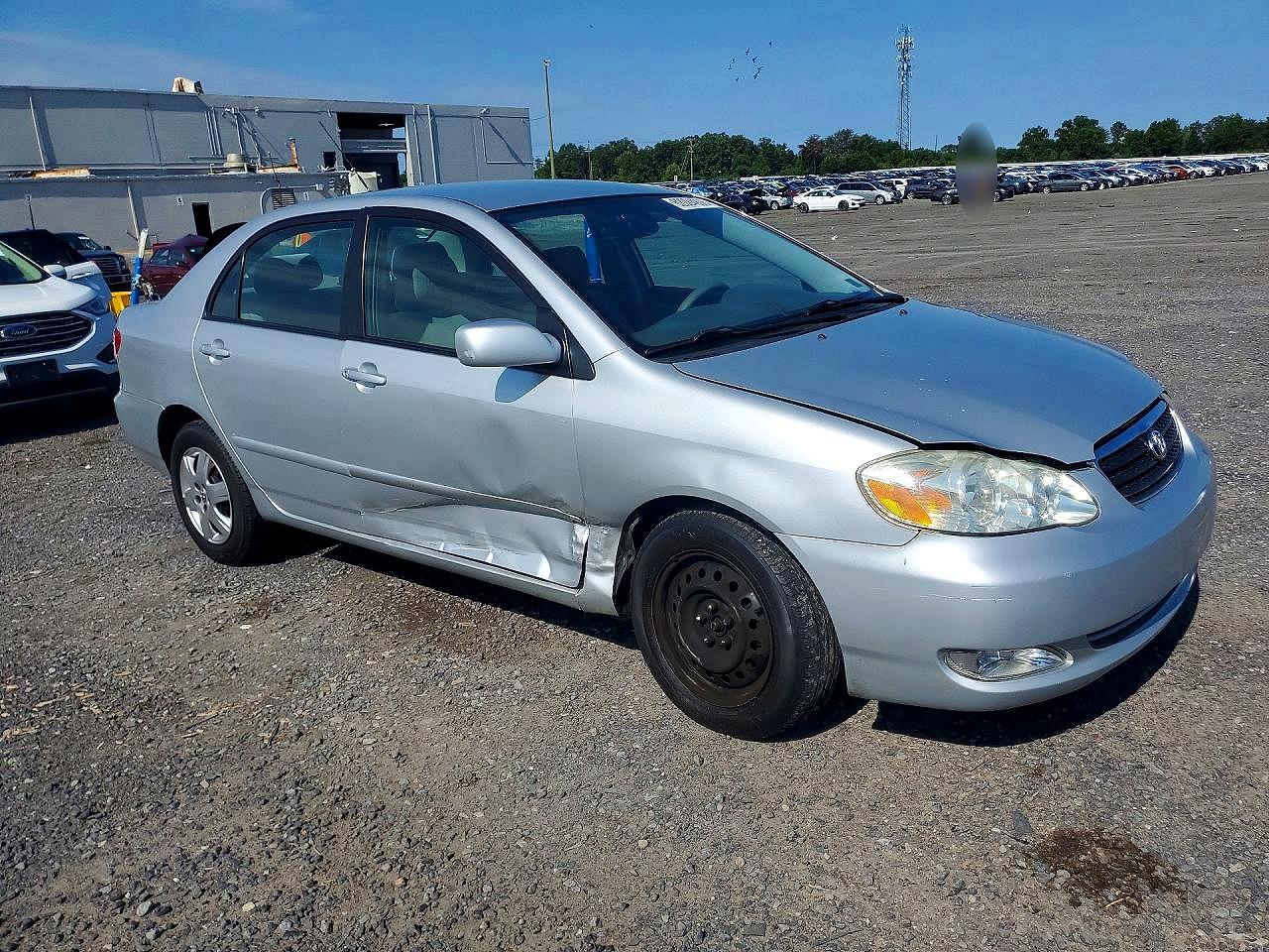 2005 Toyota Corolla Le Silver vin: 2T1BR30E75C487223