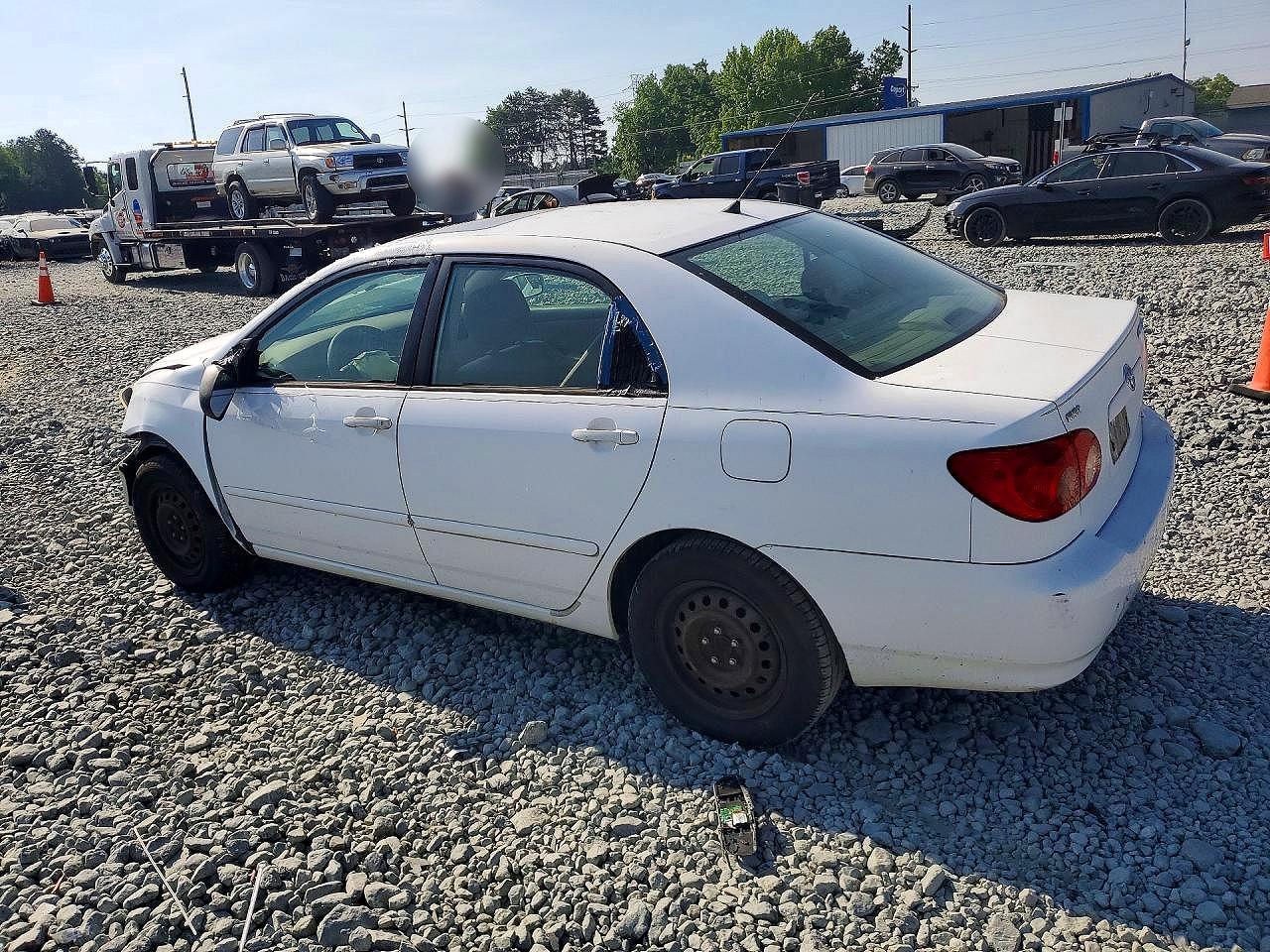 2005 Toyota Corolla Le White vin: 2T1BR30E75C491353