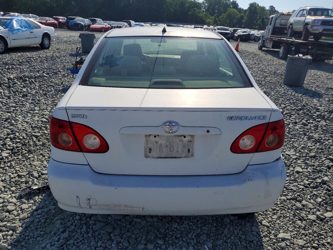 2005 Toyota Corolla Le White vin: 2T1BR30E75C491353