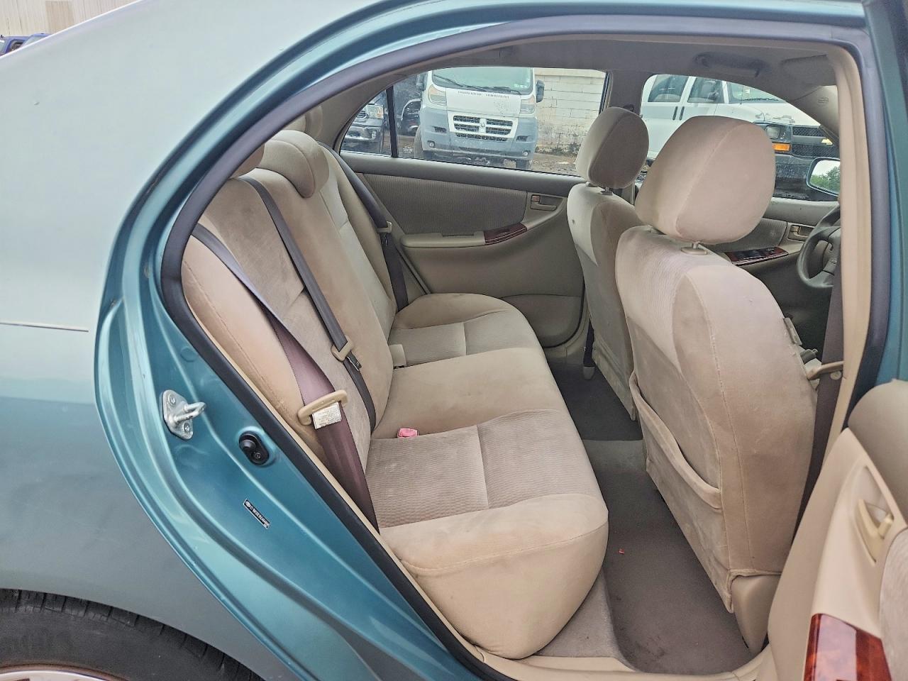2005 Toyota Corolla Le Green vin: 2T1BR30E95C464848