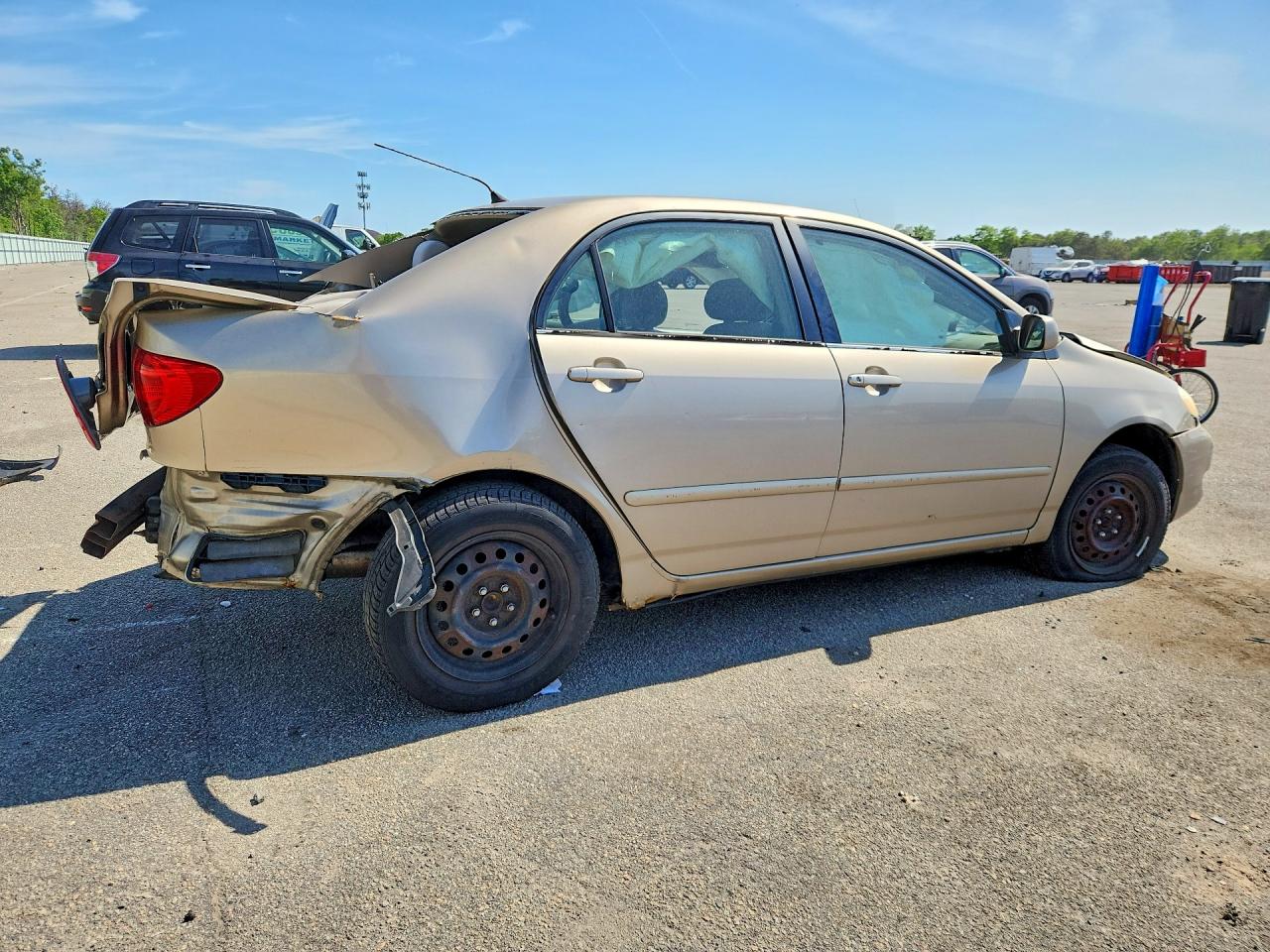 2005 Toyota Corolla Le Gold vin: 2T1BR30EX5C373880