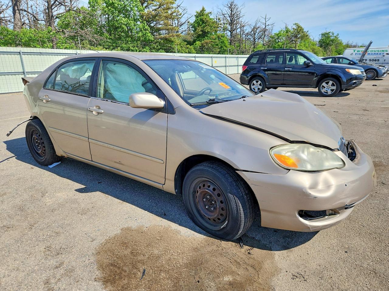 2005 Toyota Corolla Le Gold vin: 2T1BR30EX5C373880