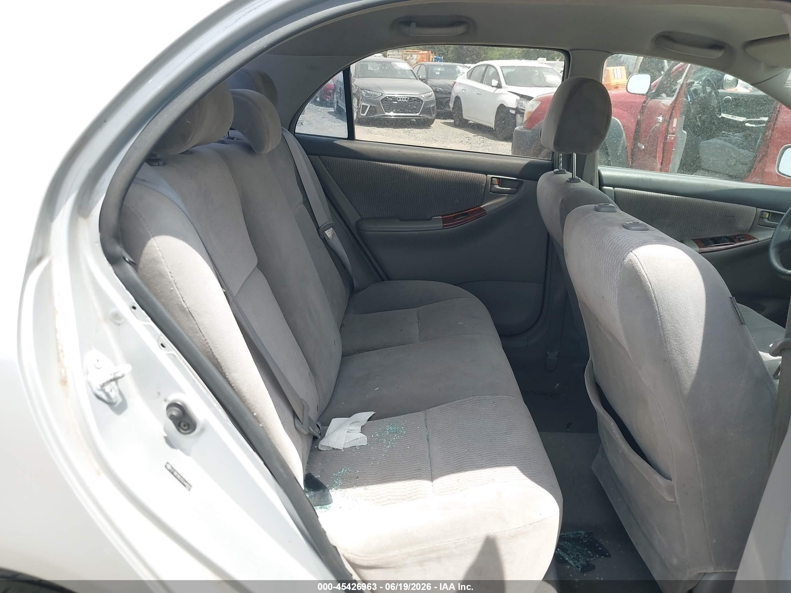 2005 Toyota Corolla Le Silver vin: 2T1BR30EX5C448691
