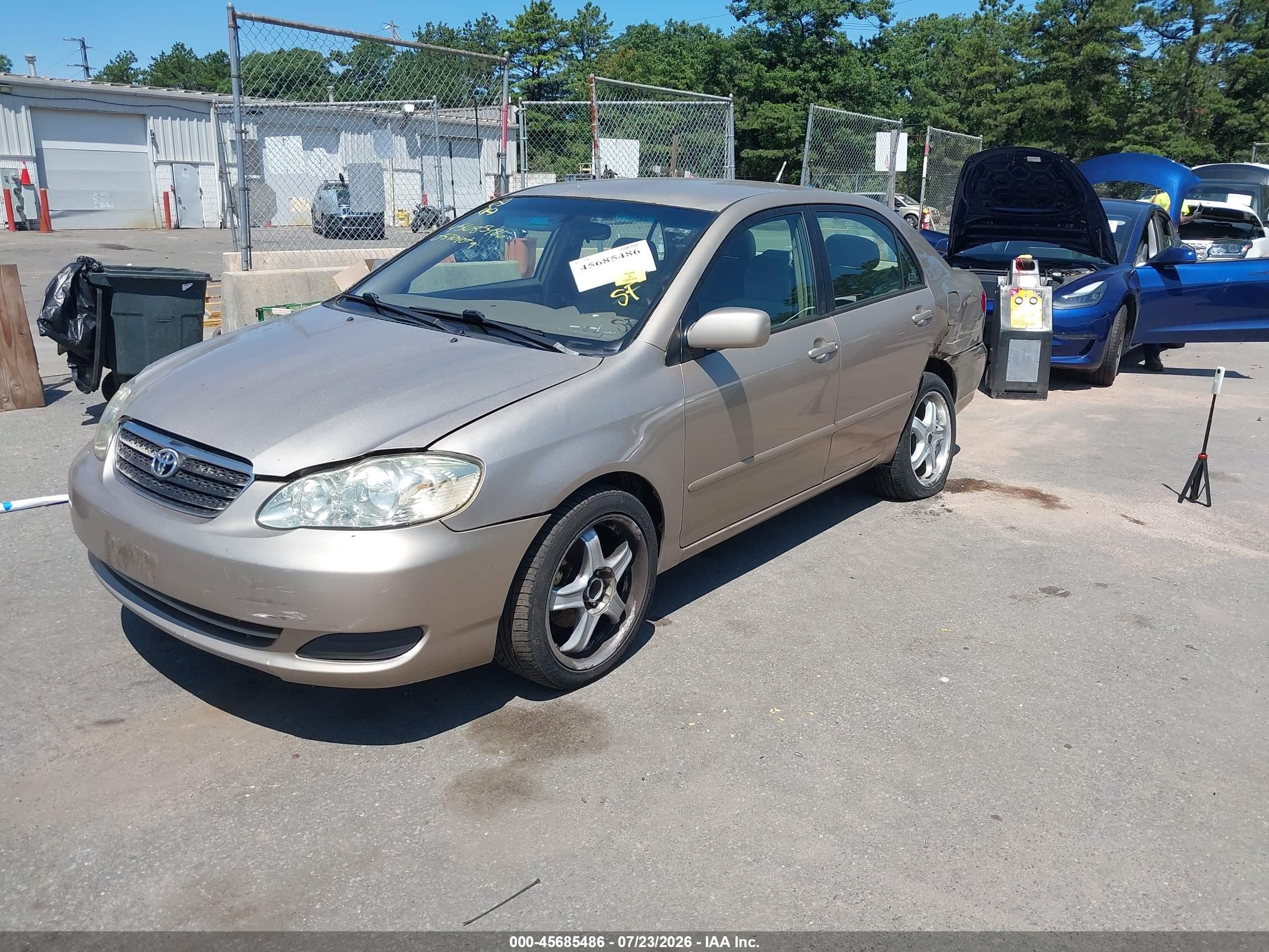 2005 Toyota Corolla Le Beige vin: 2T1BR30EX5C500353