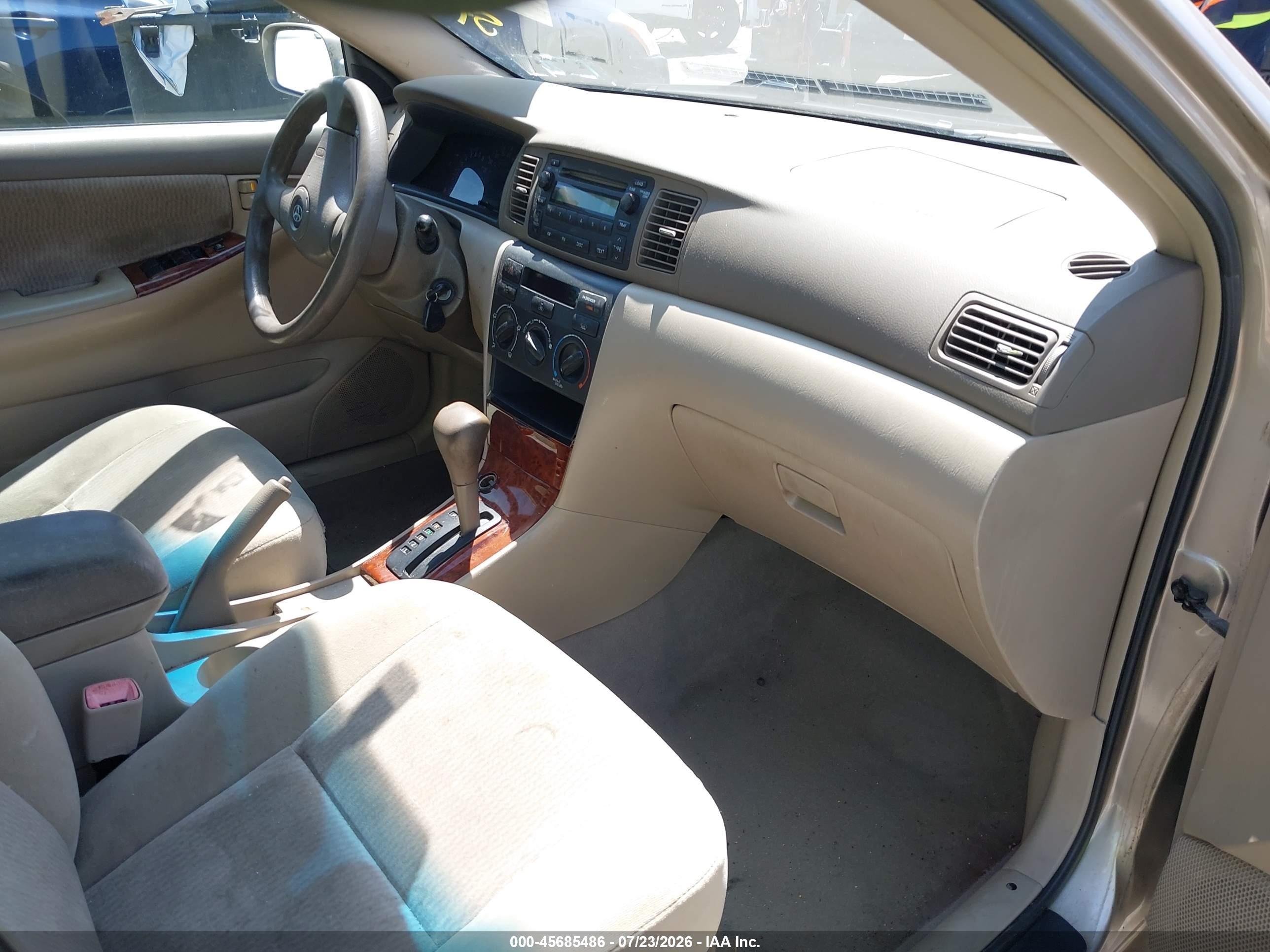 2005 Toyota Corolla Le Beige vin: 2T1BR30EX5C500353