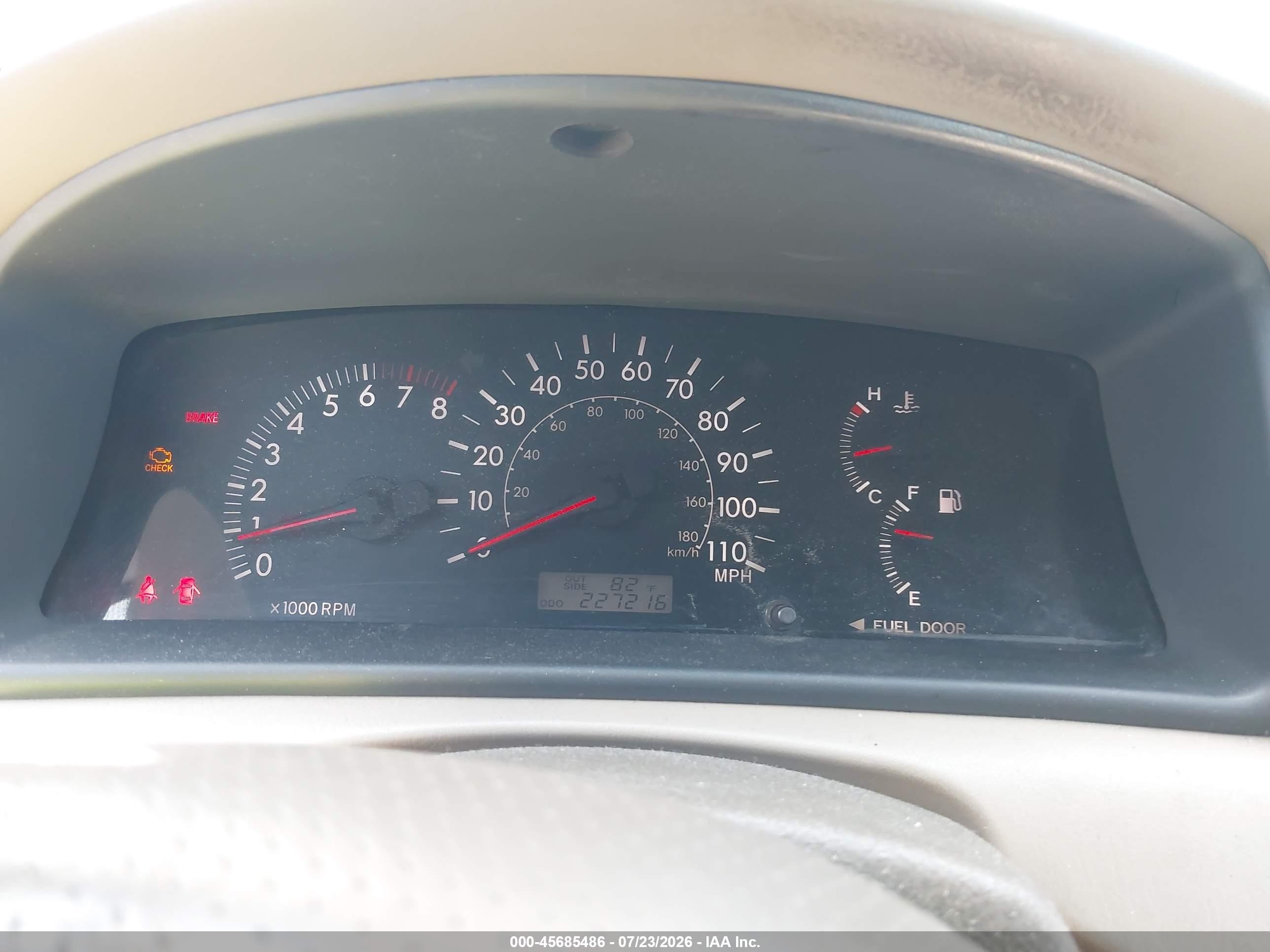 2005 Toyota Corolla Le Beige vin: 2T1BR30EX5C500353
