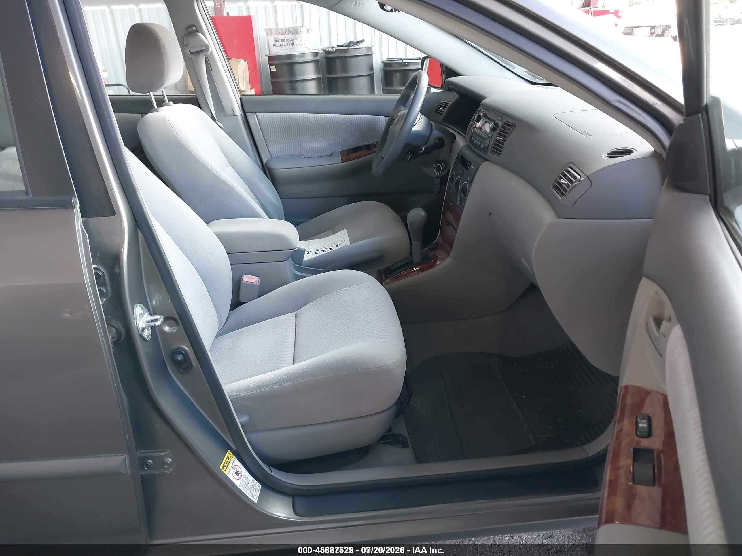 2006 Toyota Corolla Le Gold vin: 2T1BR30EX6C620431