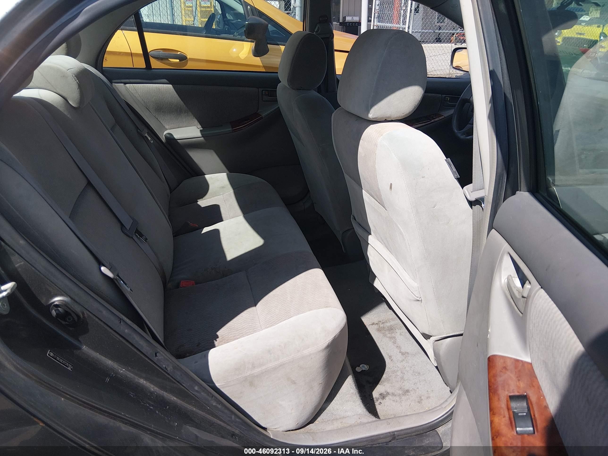 2007 Toyota Corolla Le Gray vin: 2T1BR30EX7C761954
