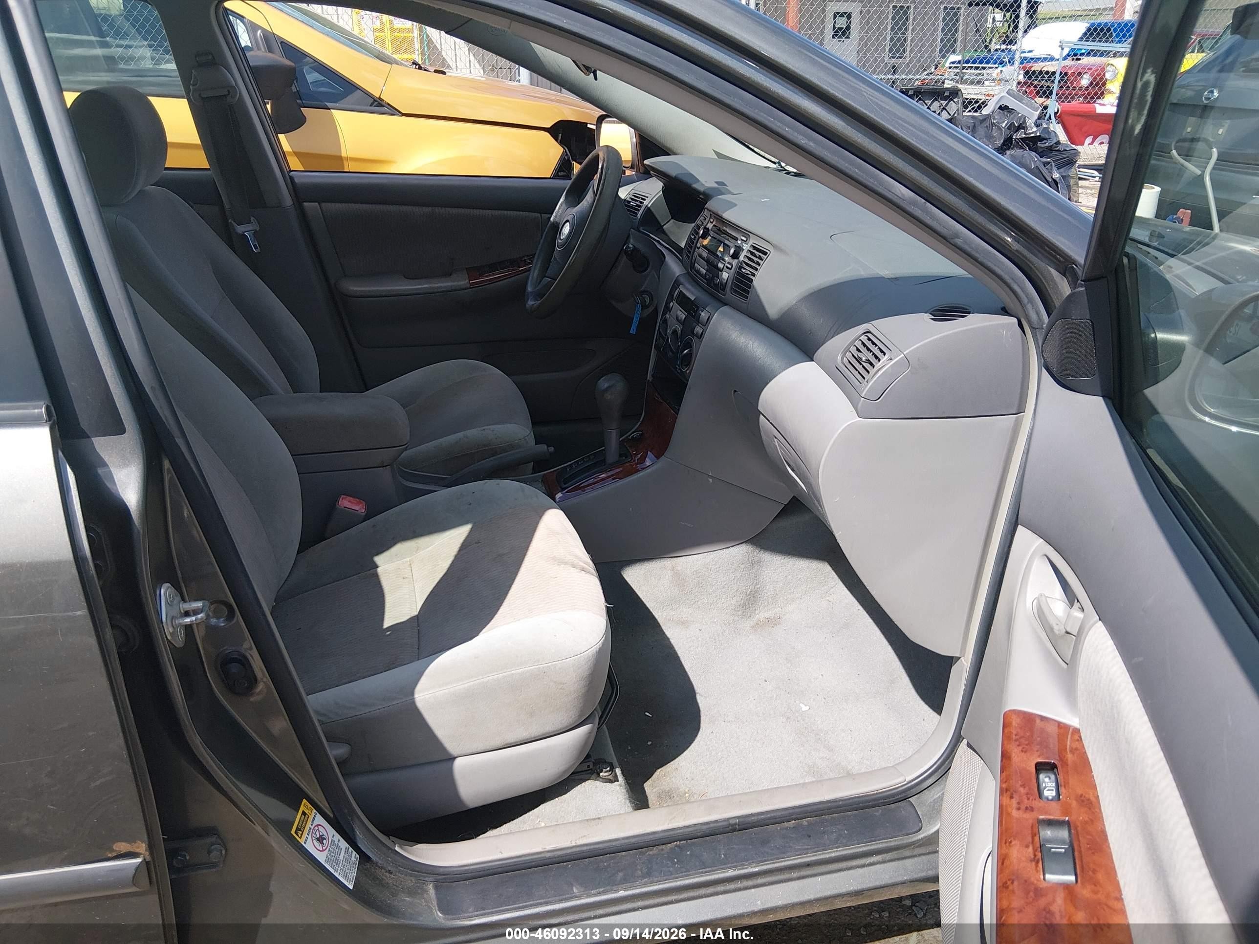2007 Toyota Corolla Le Gray vin: 2T1BR30EX7C761954