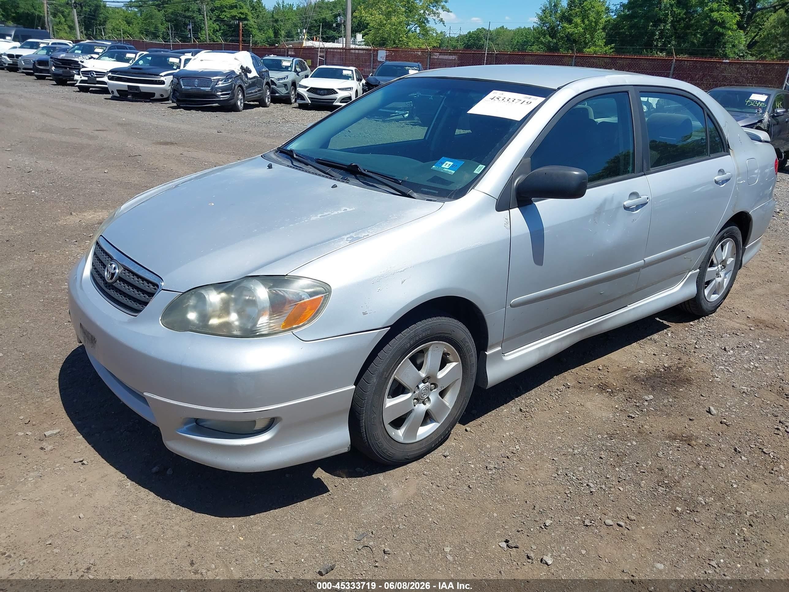 2008 Toyota Corolla S Silver vin: 2T1BR30EX8C895445
