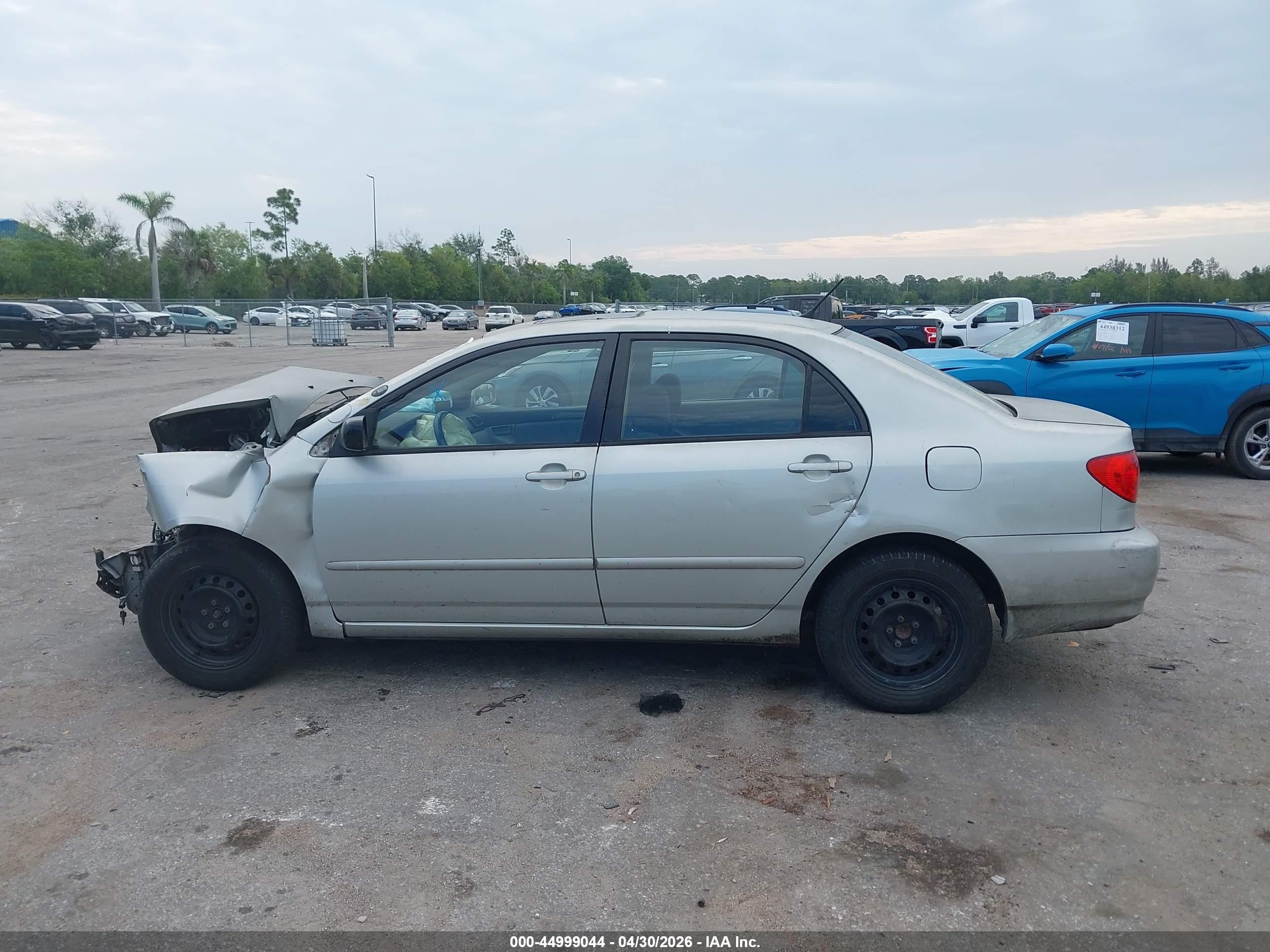 2003 Toyota Corolla Le Silver vin: 2T1BR32E03C107570