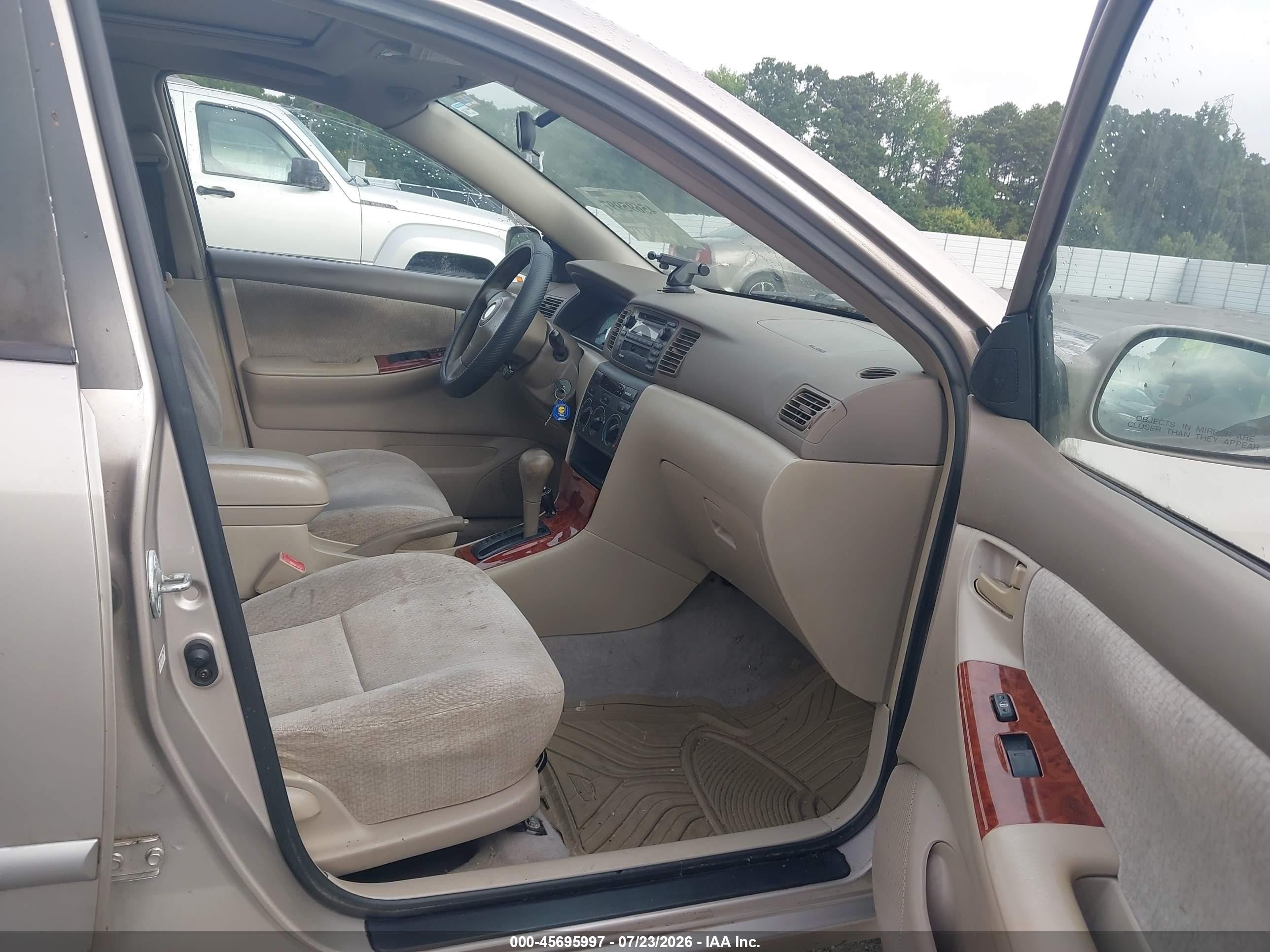 2003 Toyota Corolla Le Beige vin: 2T1BR32E03C138740