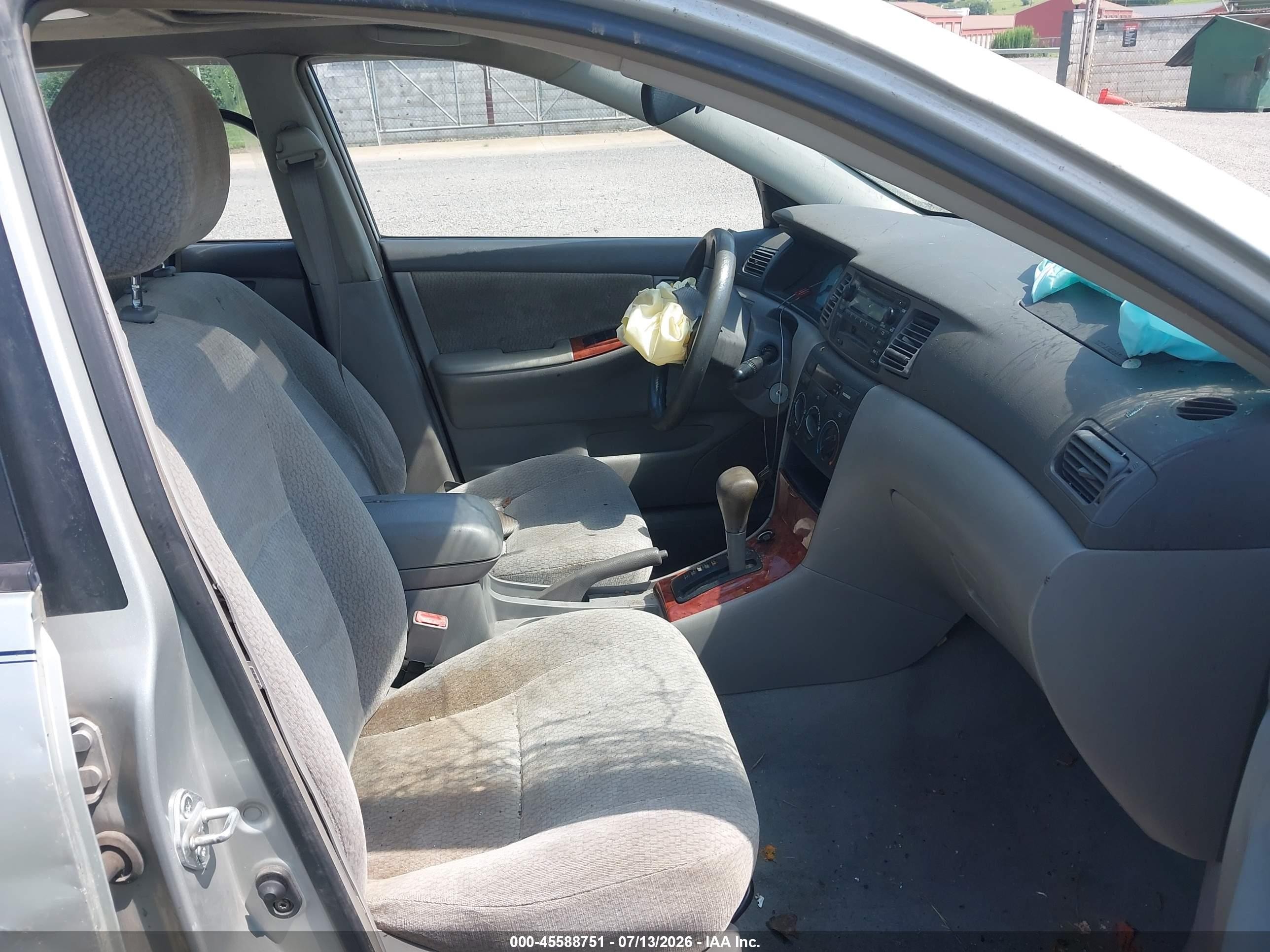 2003 Toyota Corolla Le Gray vin: 2T1BR32E03C154159