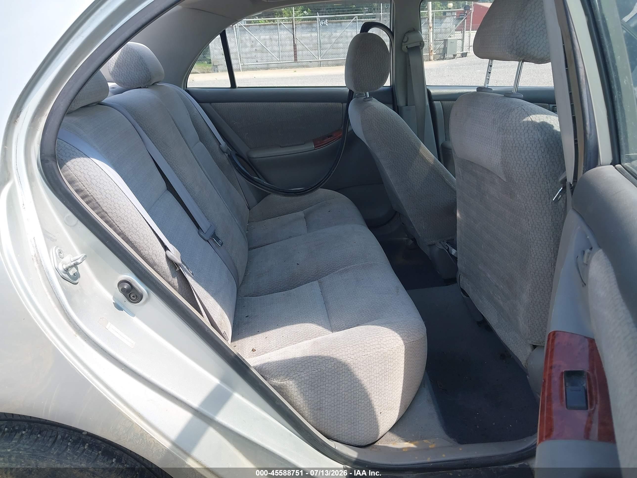 2003 Toyota Corolla Le Gray vin: 2T1BR32E03C154159