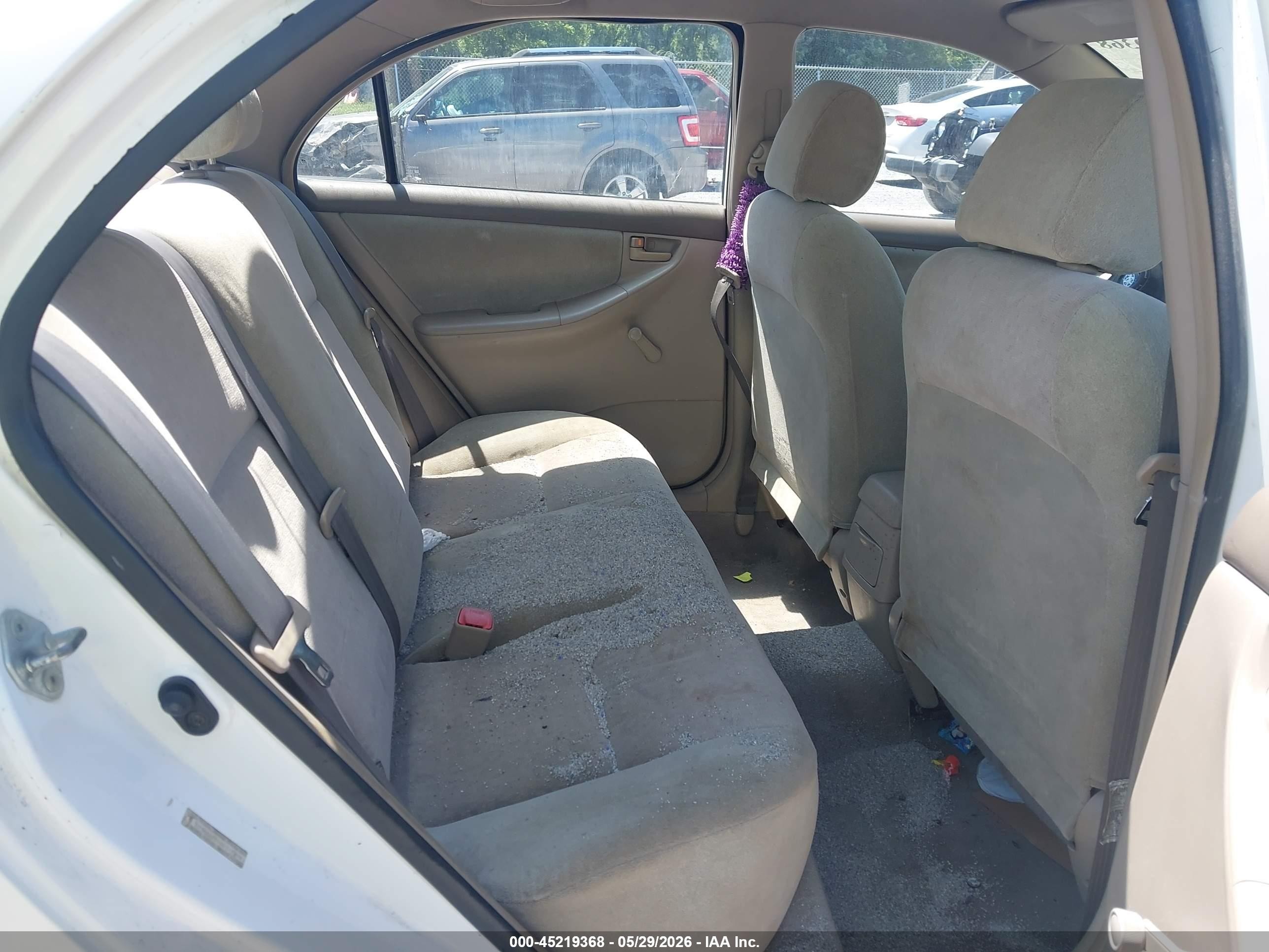 2004 Toyota Corolla Ce/le/s White vin: 2T1BR32E04C179399