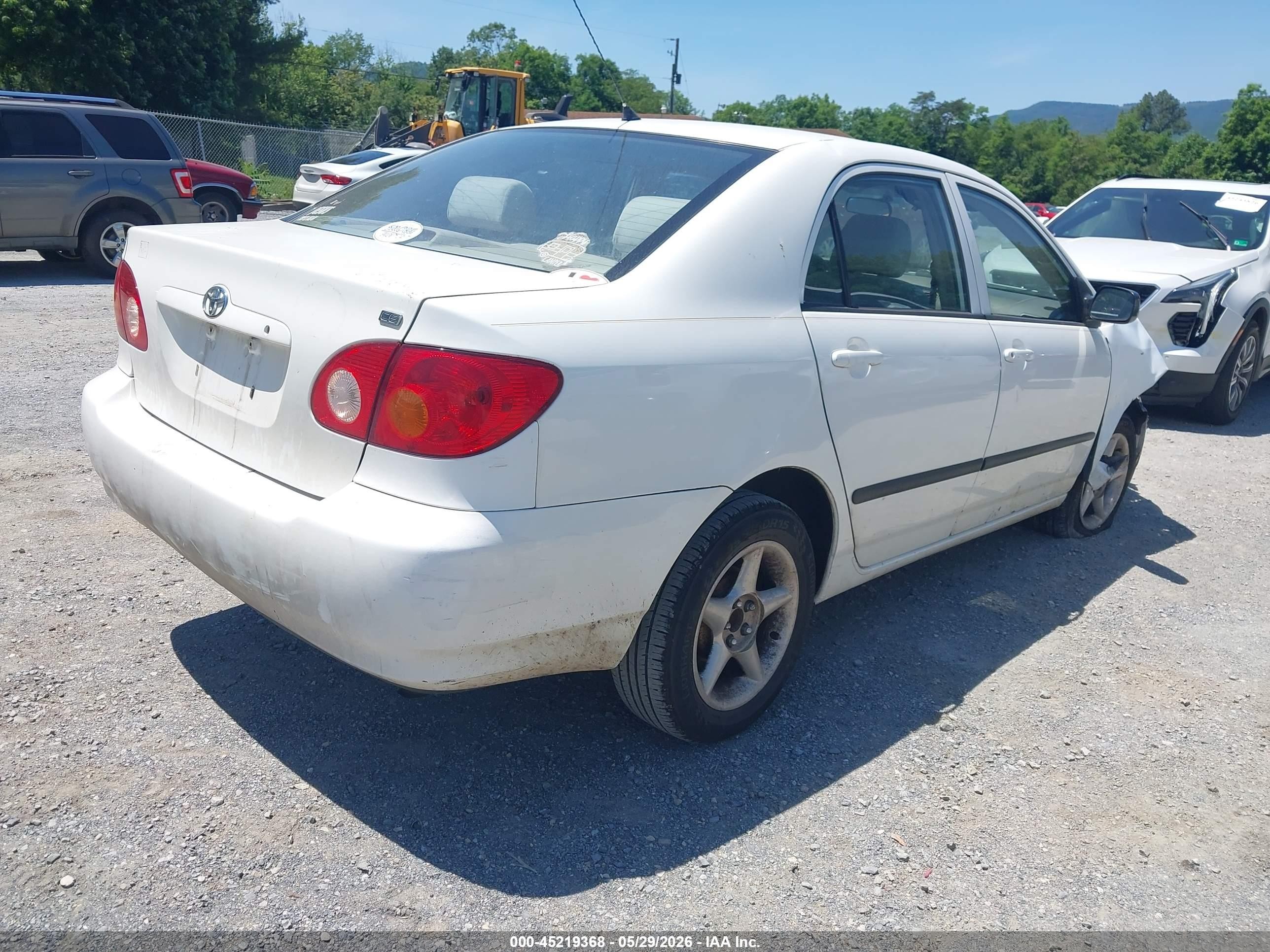 2004 Toyota Corolla Ce/le/s White vin: 2T1BR32E04C179399