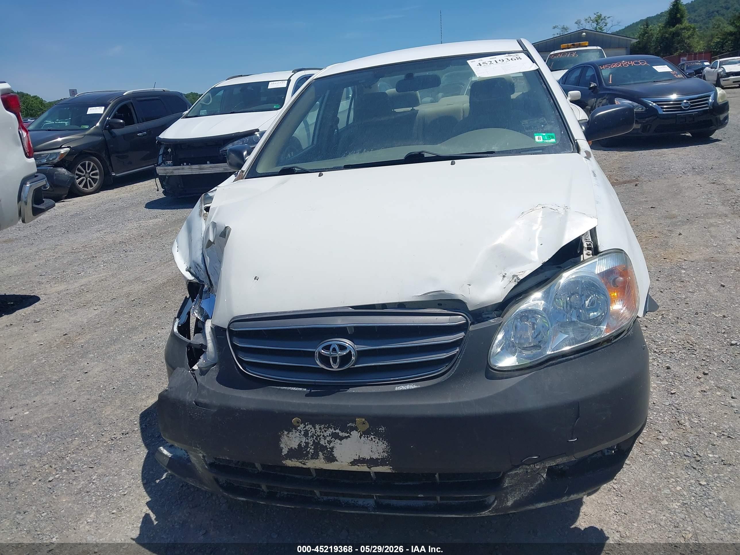 2004 Toyota Corolla Ce/le/s White vin: 2T1BR32E04C179399