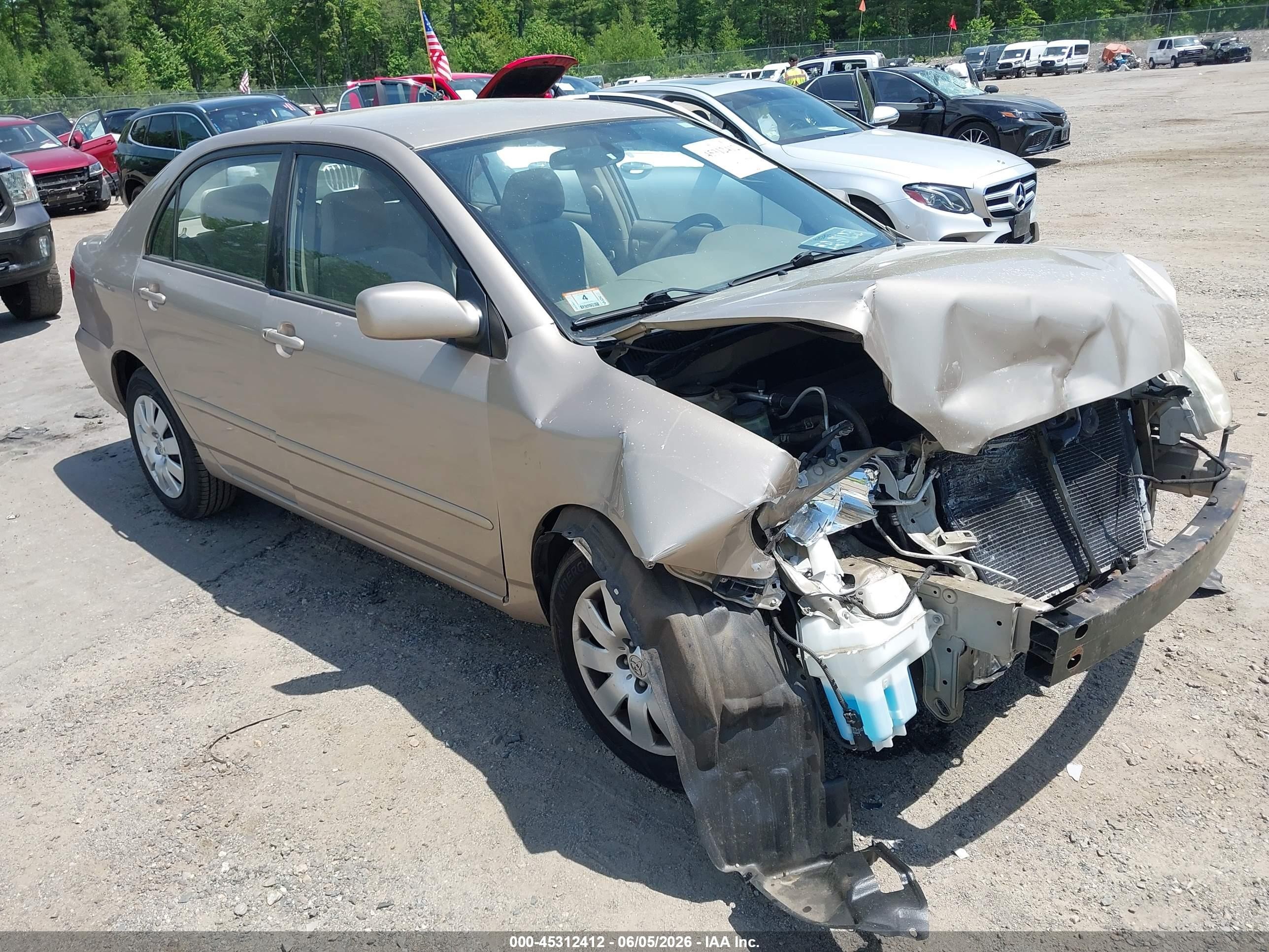 2004 Toyota Corolla Le Beige vin: 2T1BR32E04C196476