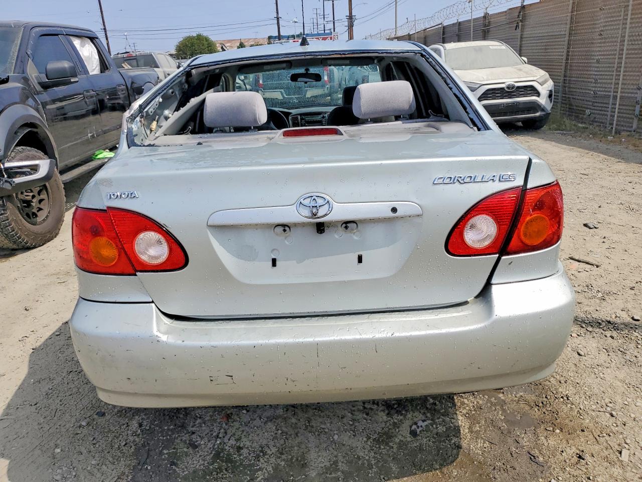 2004 Toyota Corolla Ce Серебряный vin: 2T1BR32E04C221277