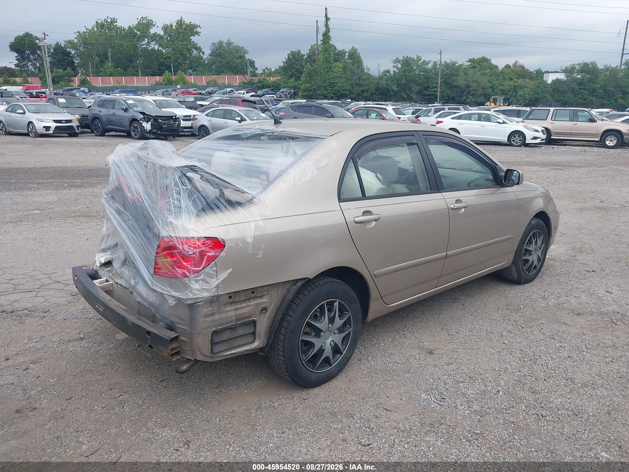 2004 Toyota Corolla Le Gold vin: 2T1BR32E04C299901