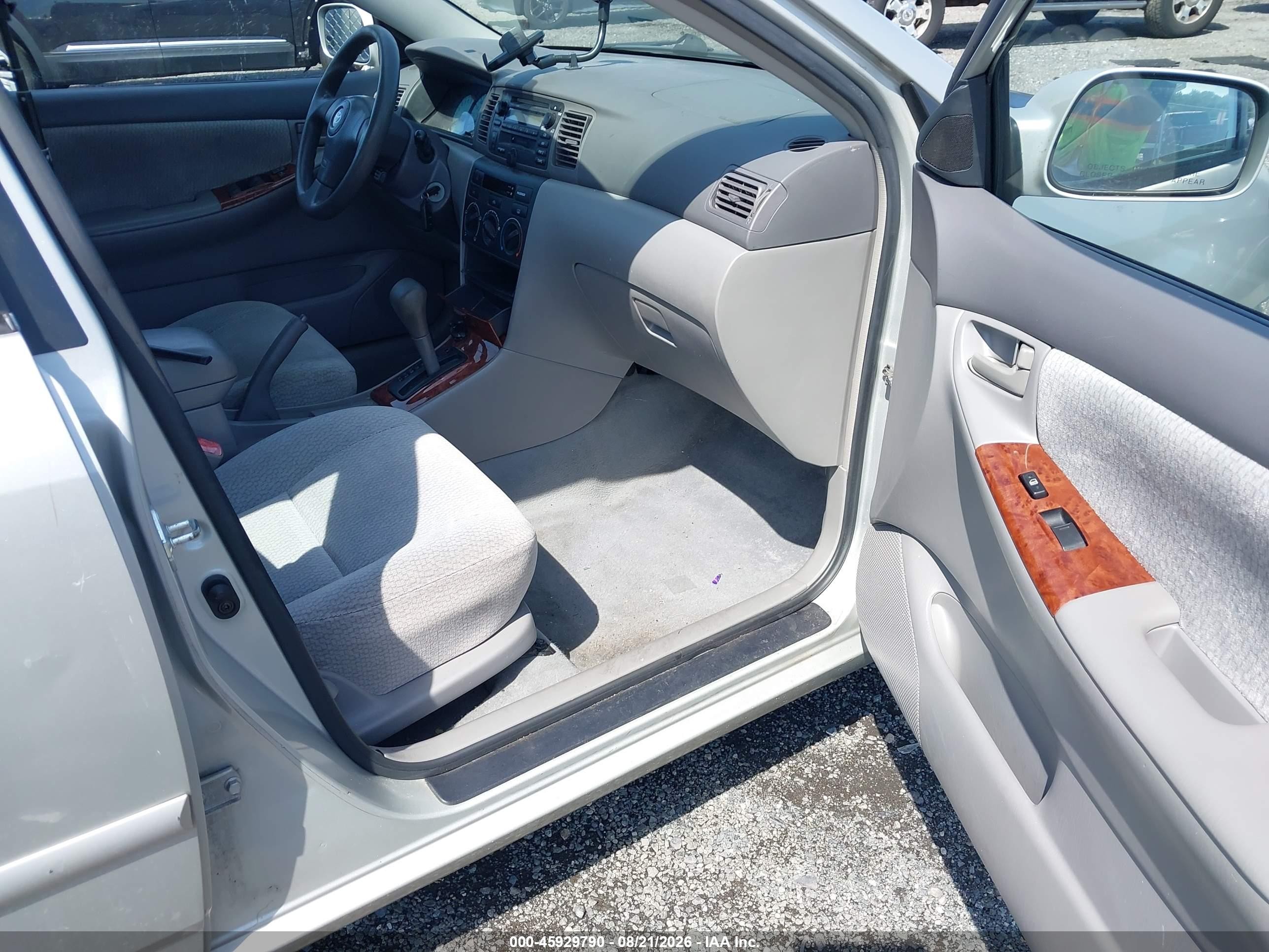 2004 Toyota Corolla Le Silver vin: 2T1BR32E04C308029