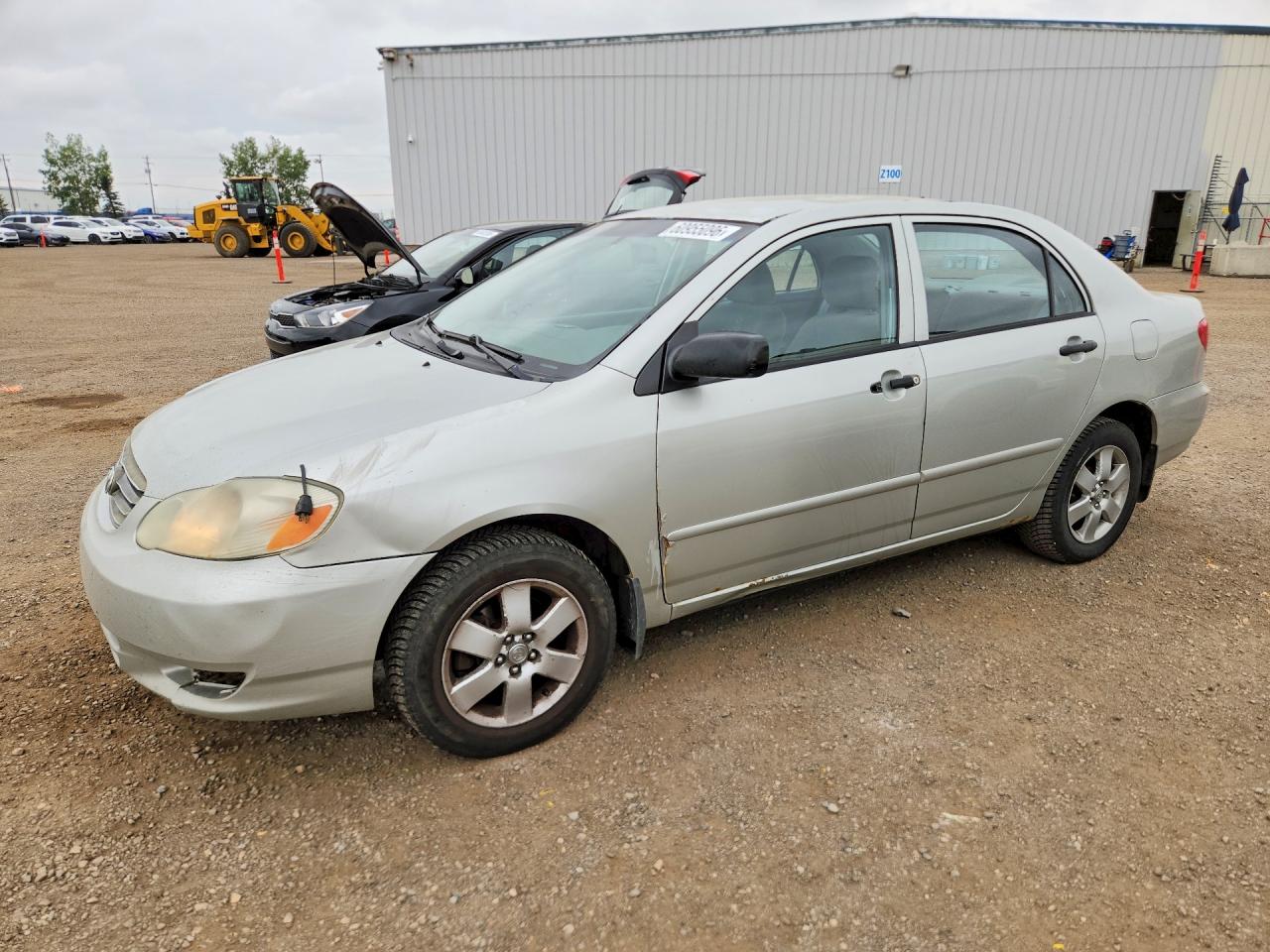 2004 Toyota Corolla Ce Серебряный vin: 2T1BR32E04C791103
